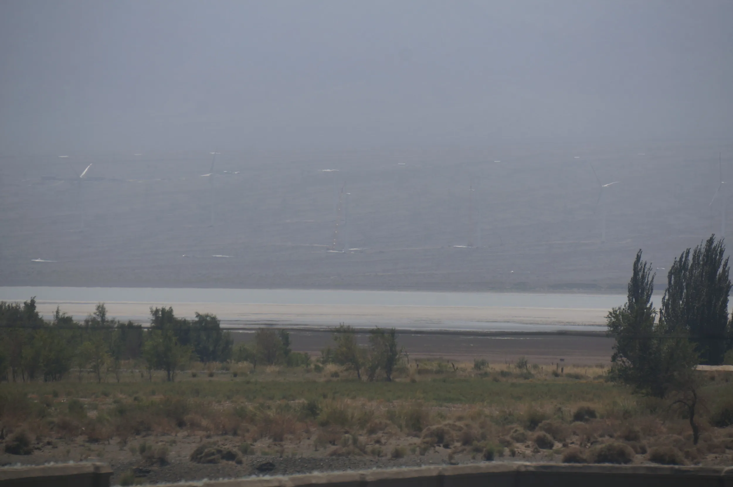 トルファン~ウルムチ間の車窓風景