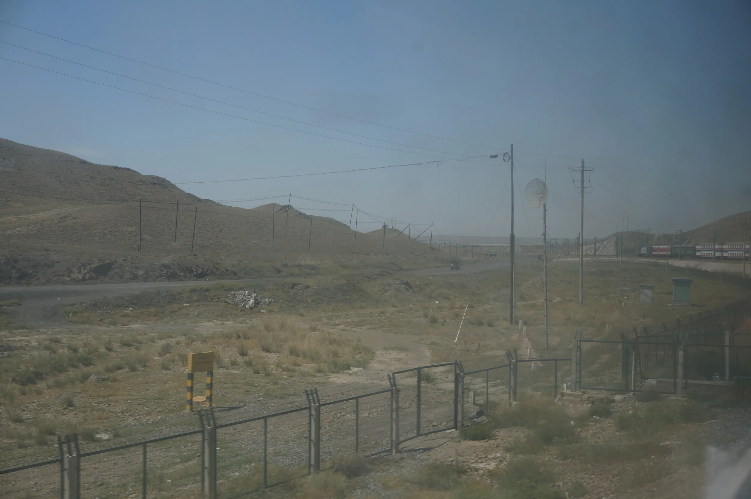 トルファン~ウルムチ間の車窓風景