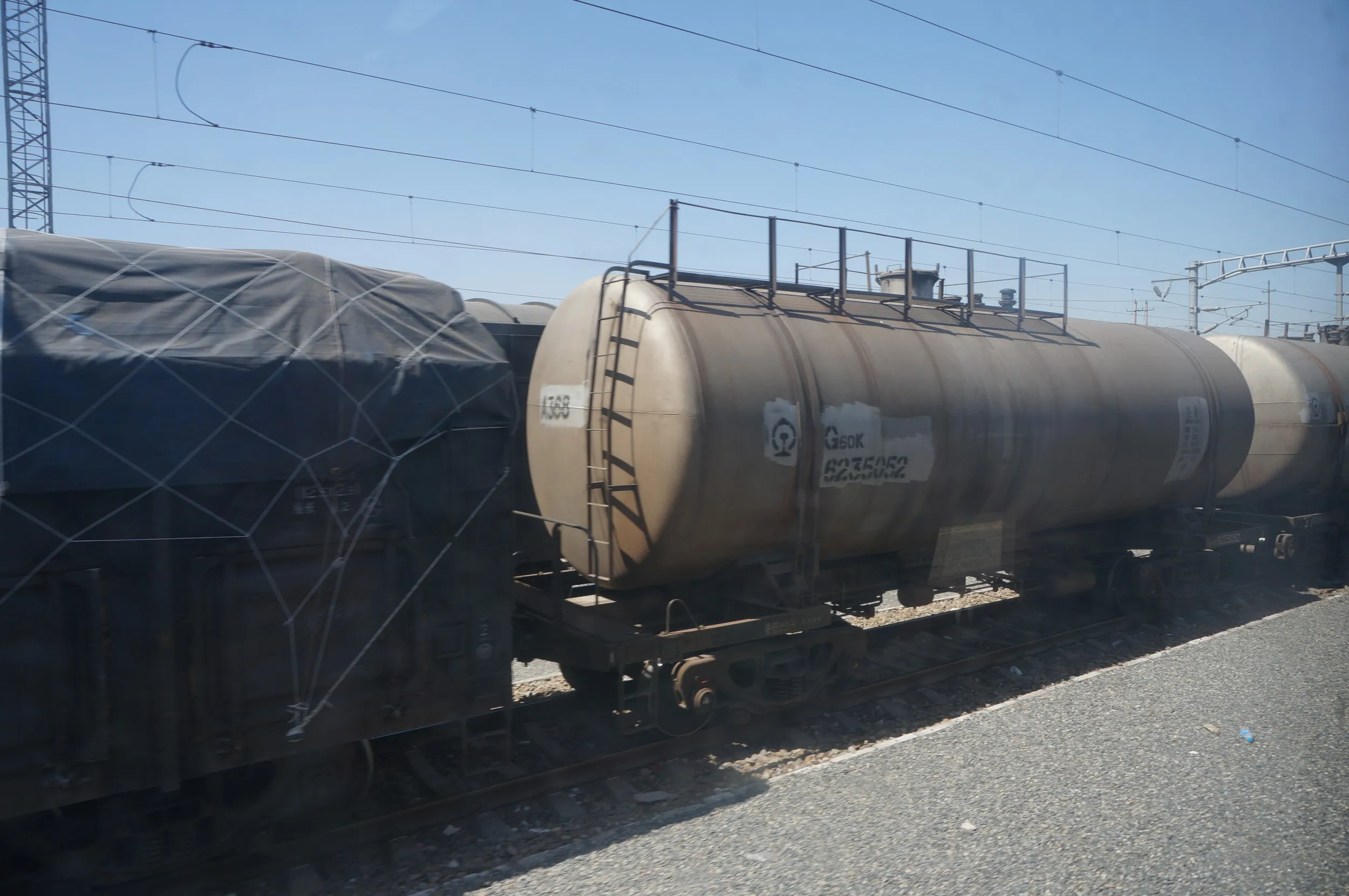 トルファン~ウルムチ間の車窓風景