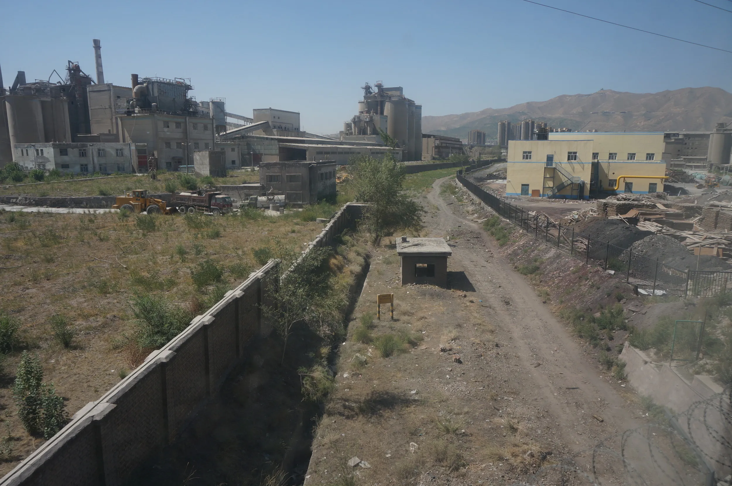 トルファン~ウルムチ間の車窓風景