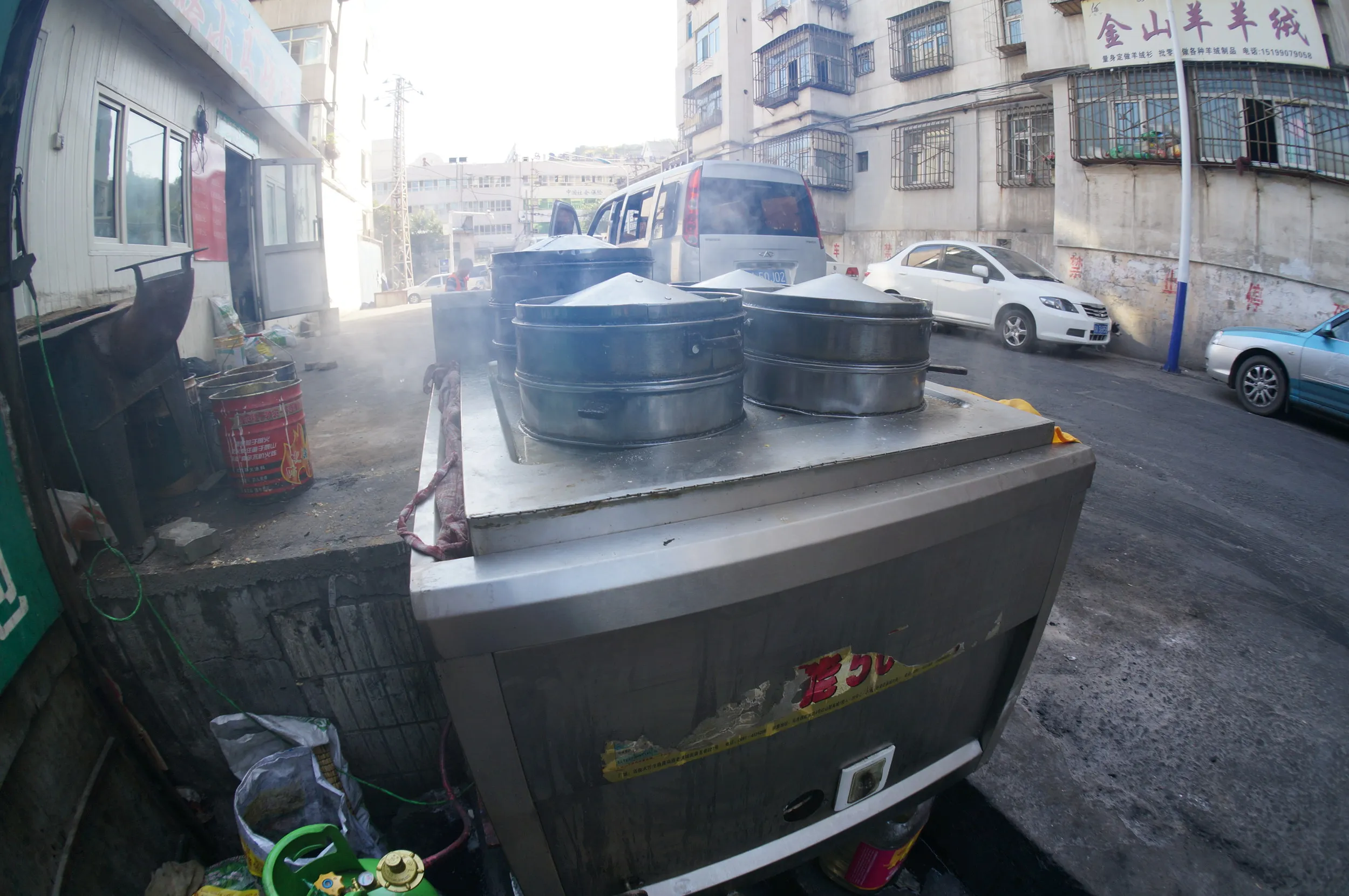 ユース傍の食堂で朝食