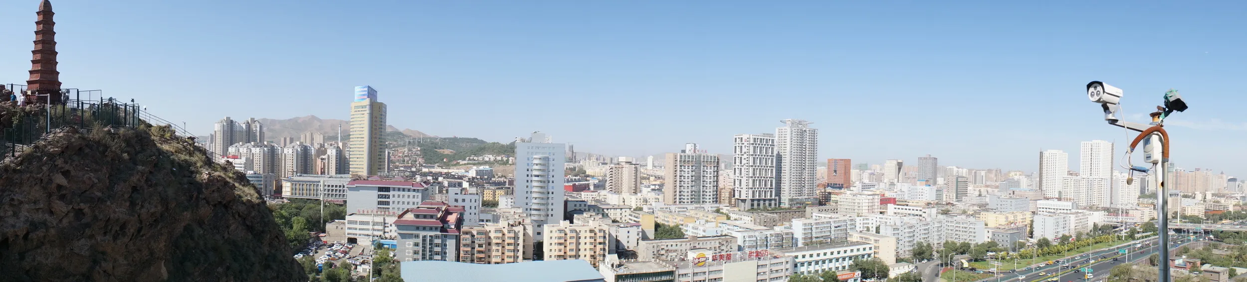 ウルムチ市内をパノラマ撮影