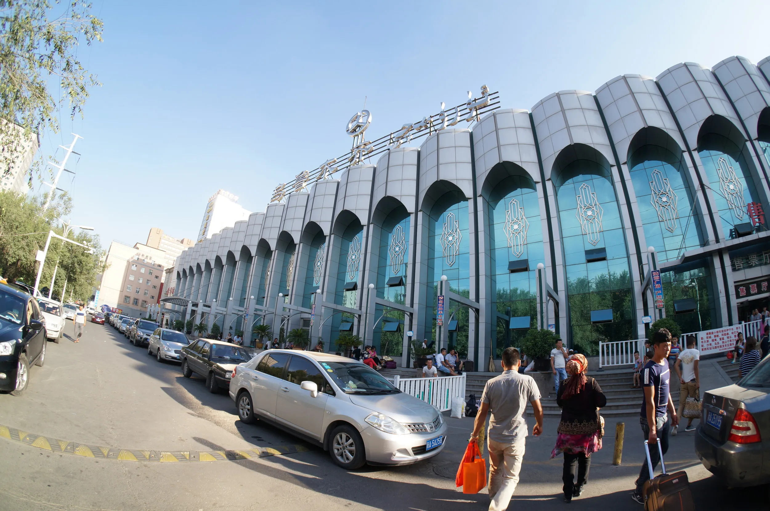 長距離バスターミナル