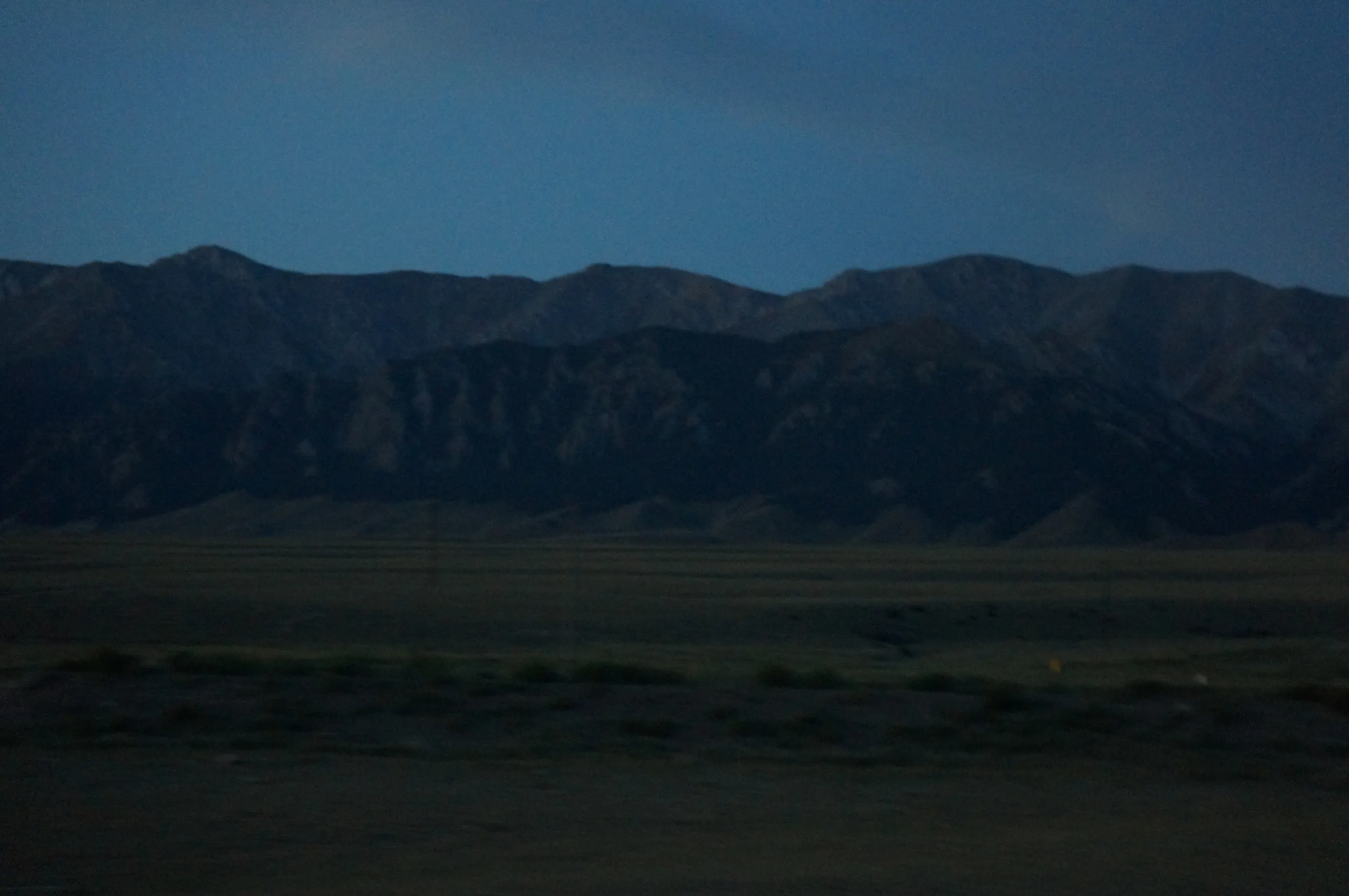 霍城県で朝を迎える