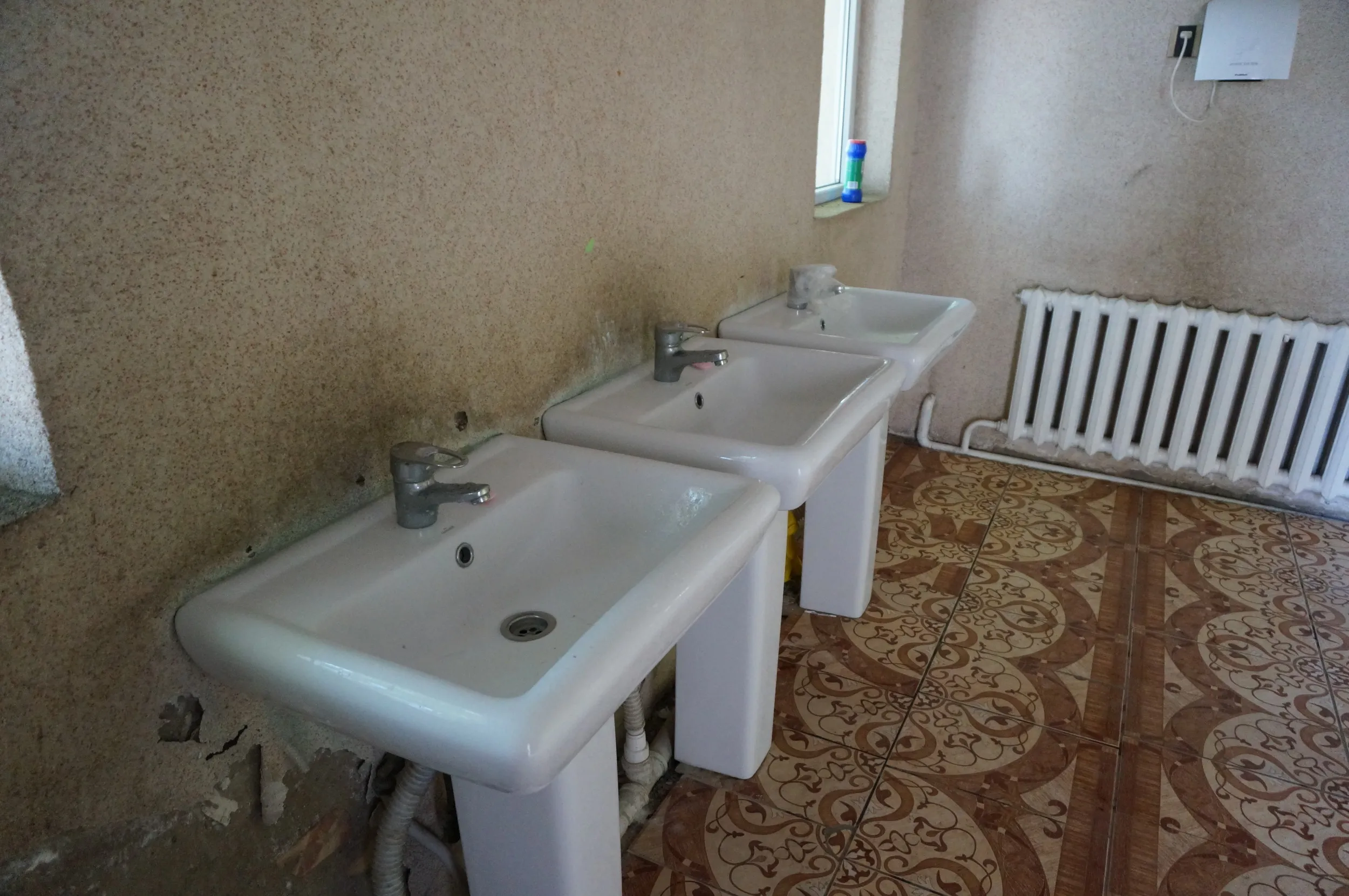 砂漠のカフェ（кофе）で昼食休憩