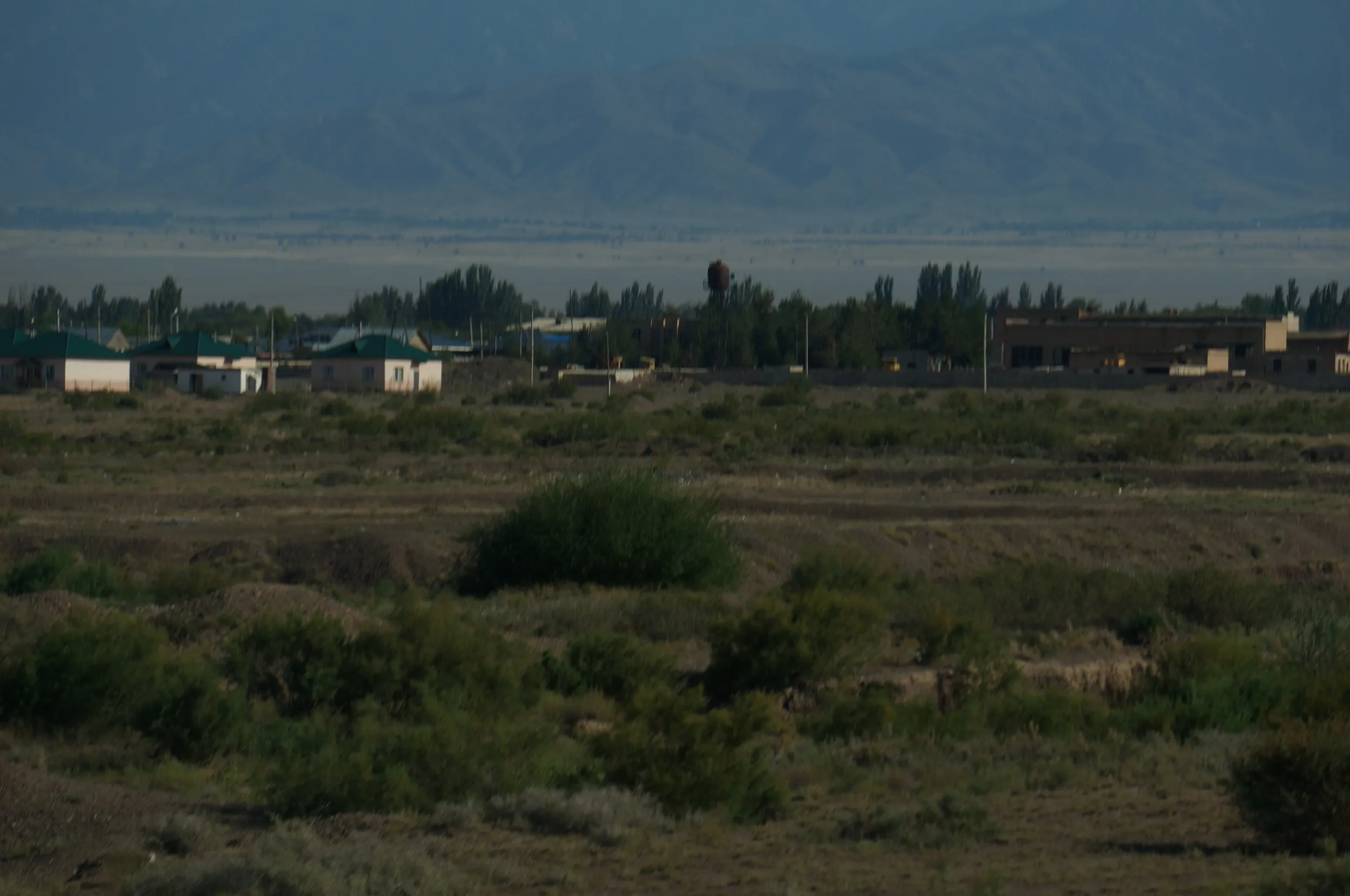 アルマトイ間の車窓風景