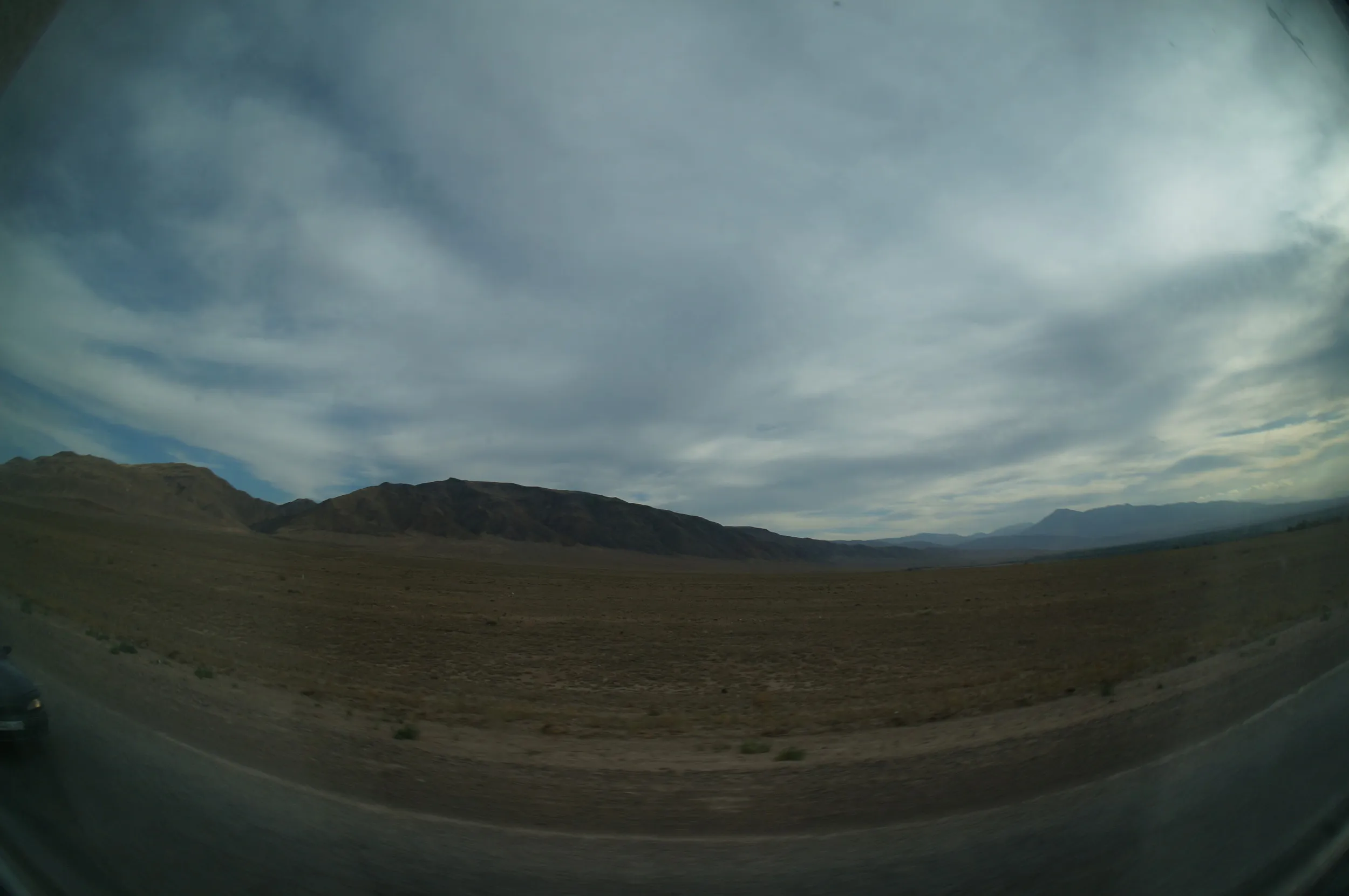 コクペク（Кокпек）郊外～アルマトイ間の車窓風景