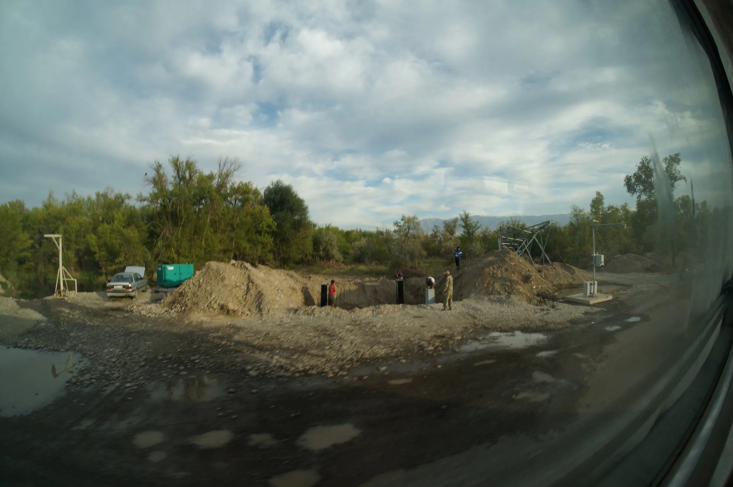 カラトゥリク（Қаратұрық）郊外～アルマトイ間の車窓風景