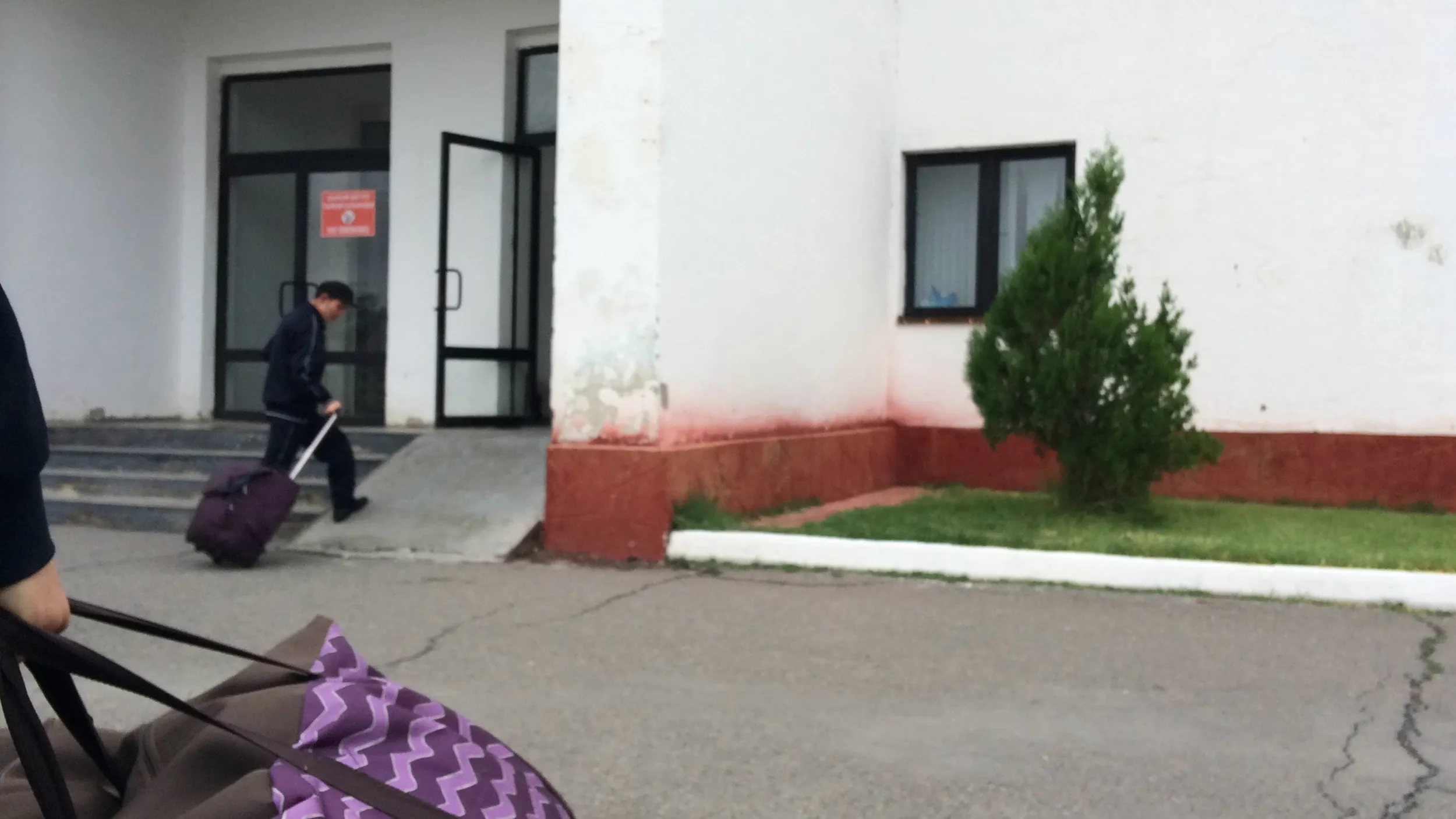 ホルゴスの出入国管理所