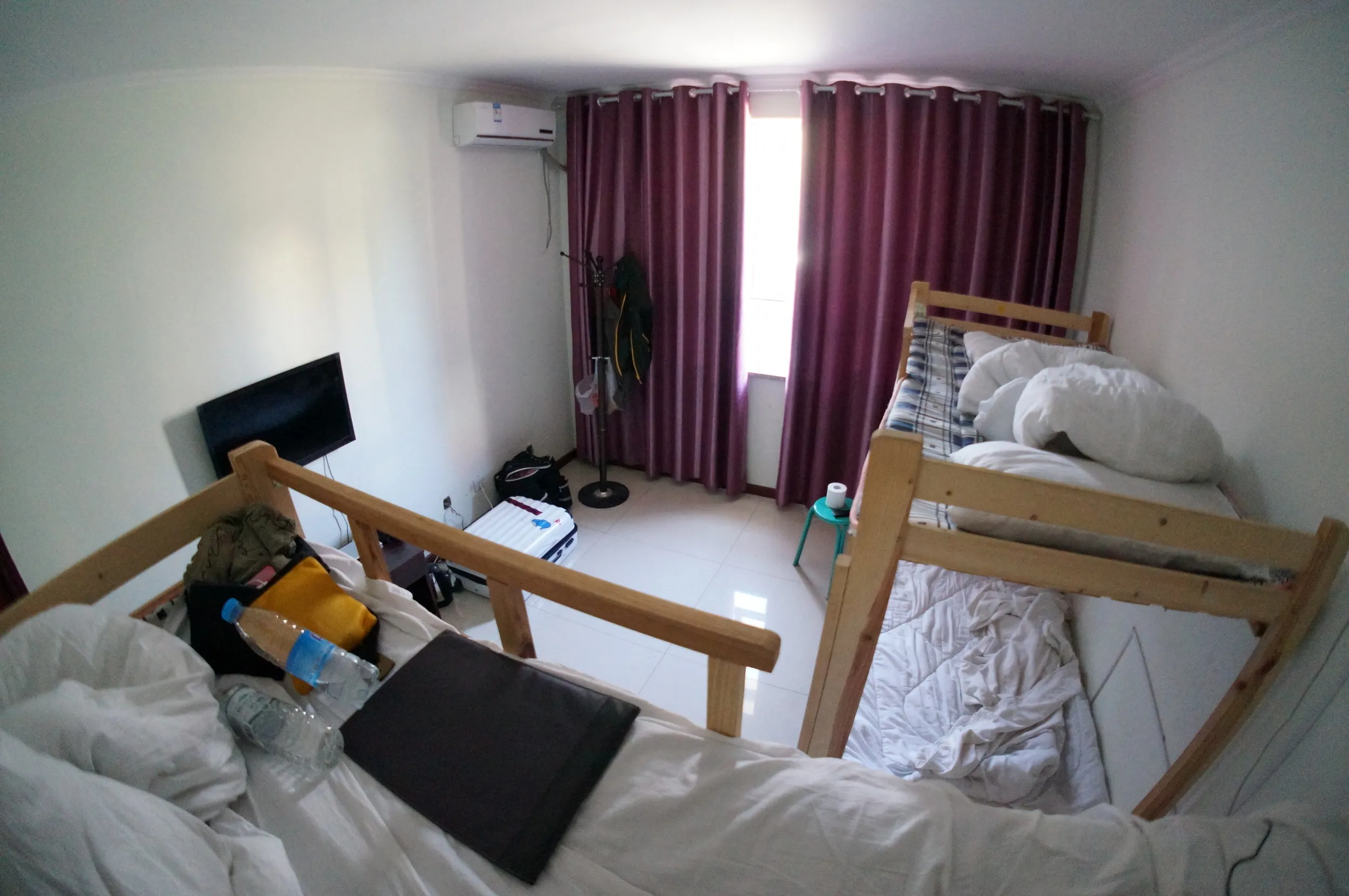 イリ伊桟ユースホステル