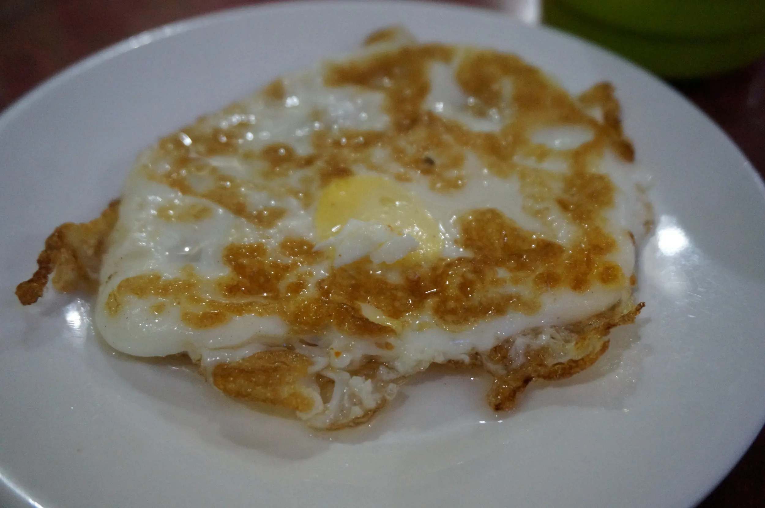 ウイグル族の食堂で朝食を食す