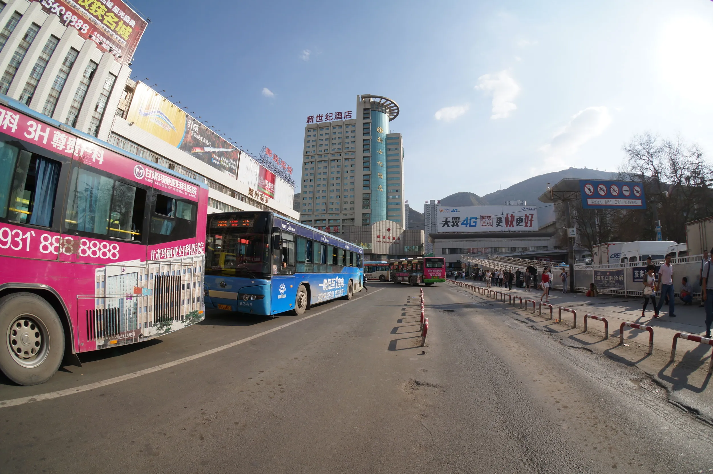 蘭州駅と周辺のバス乗り場
