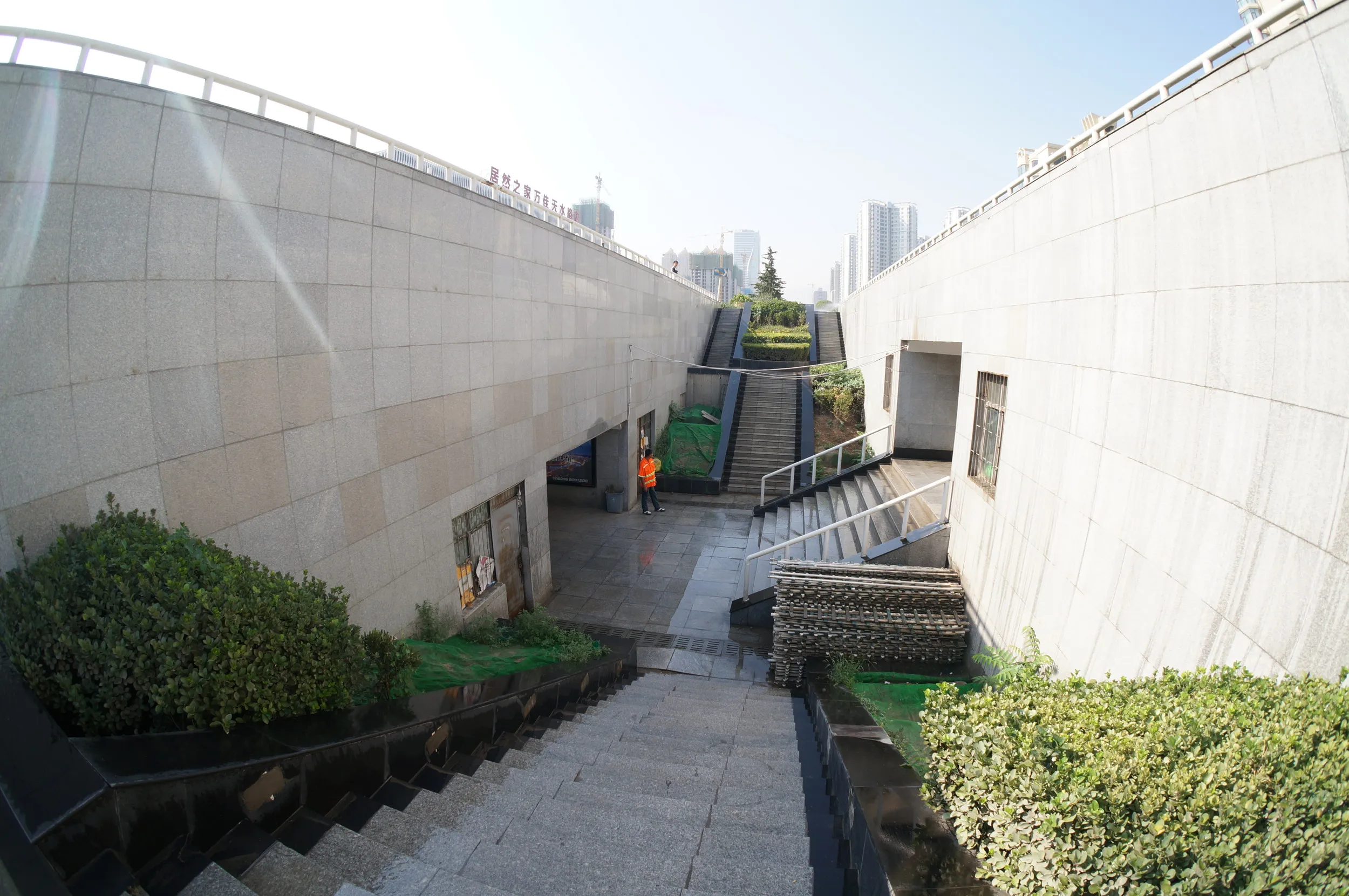 中山橋＆黄河母親像へバスで出発