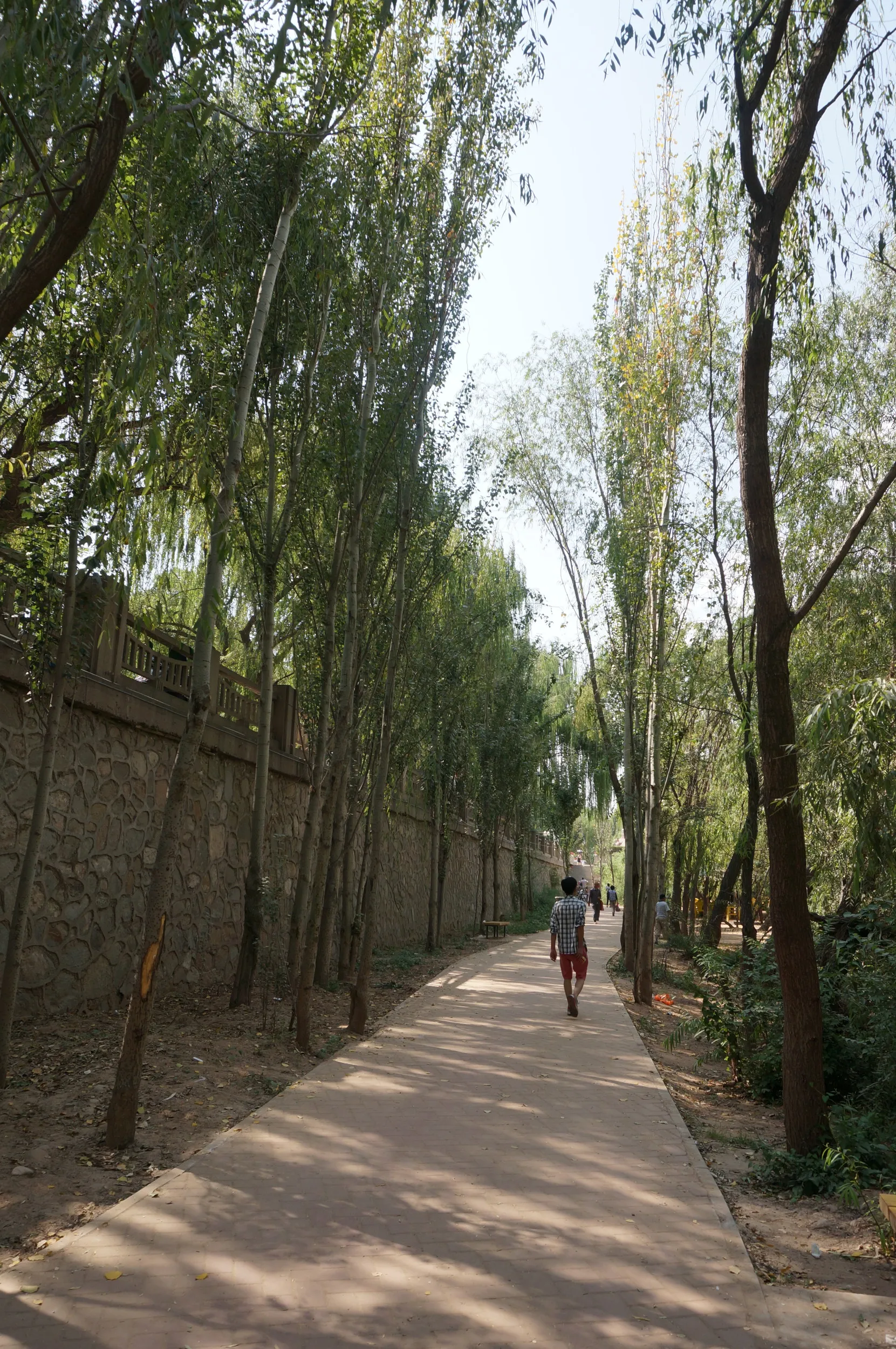 黄河母親像へ向かう