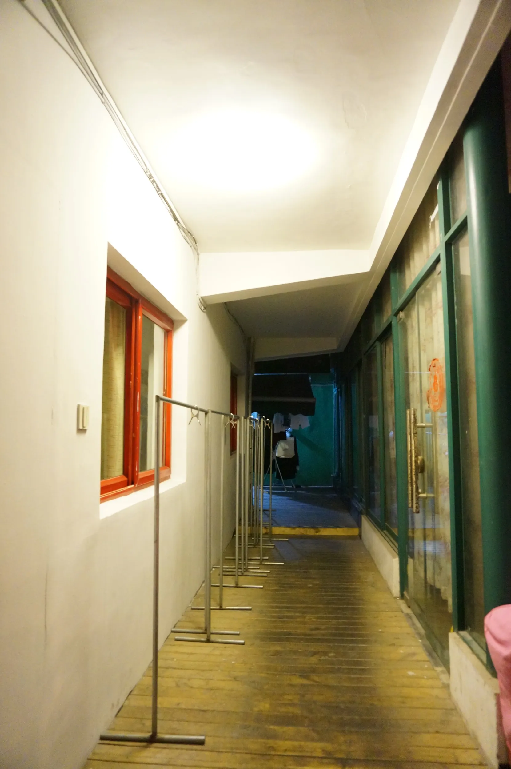 大隠国際青年旅舎（ユースホステル）へチェックイン