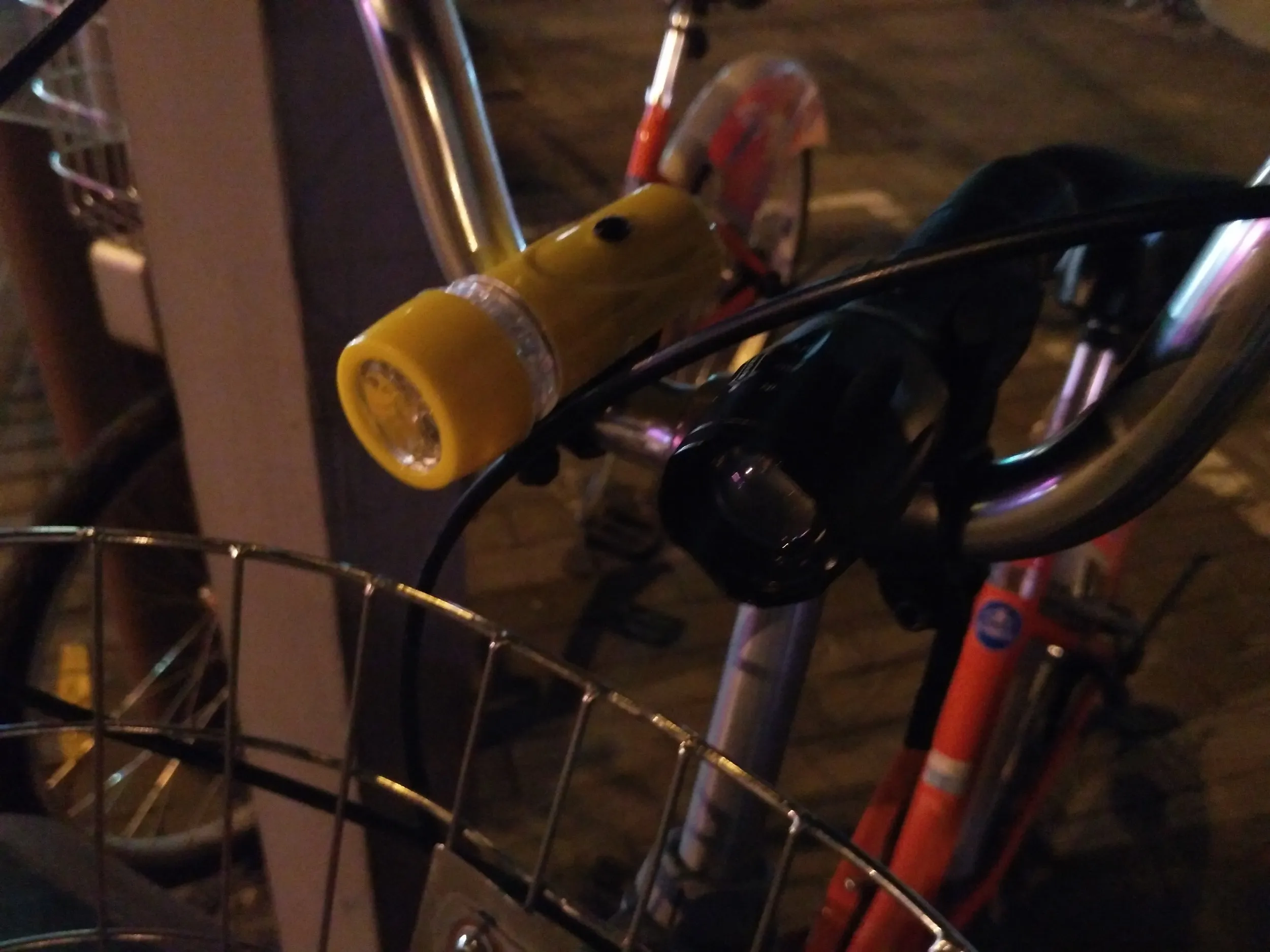 LEDライトのテスト中2