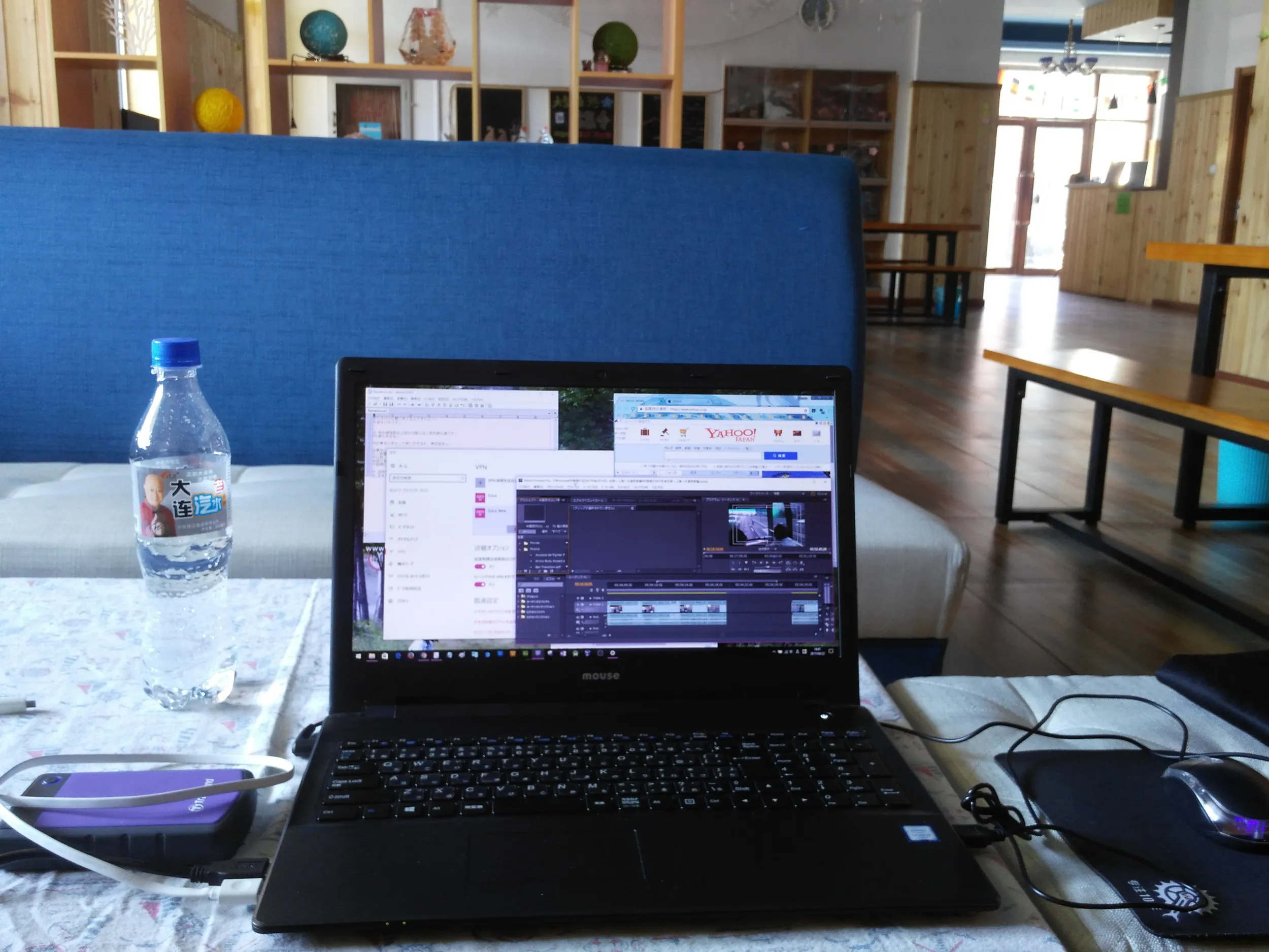 ユースホステルでの作業スペース