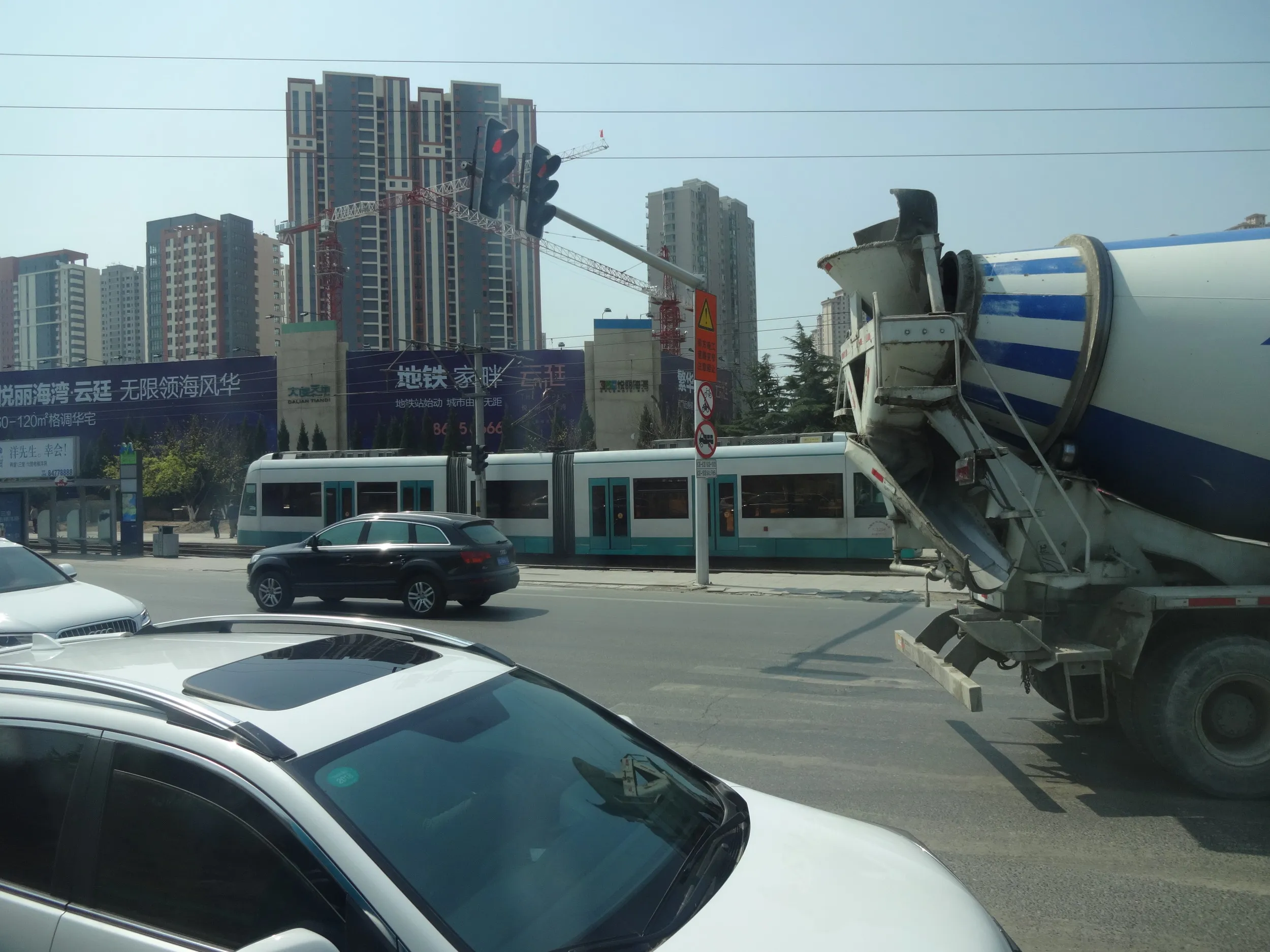 車窓から見えるトラム