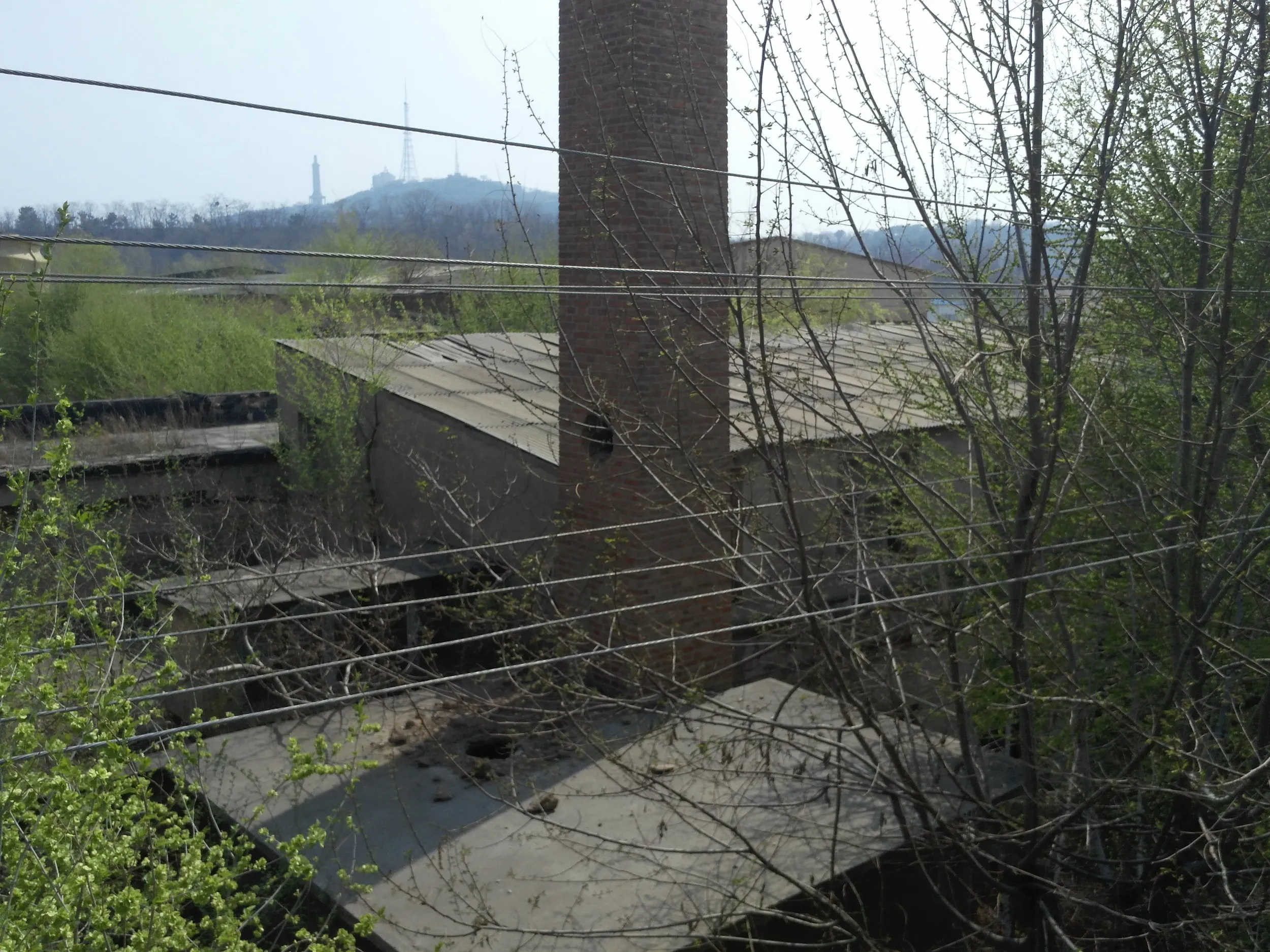 煙突のある家屋