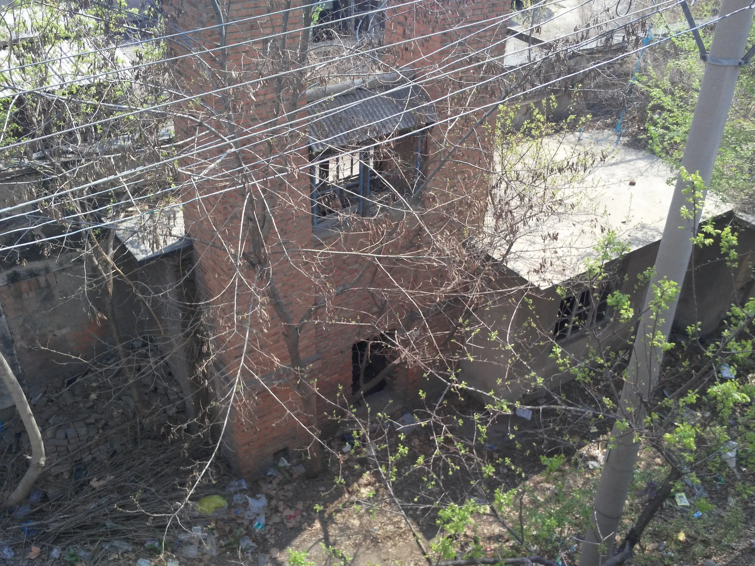 古いレンガ造りの建物