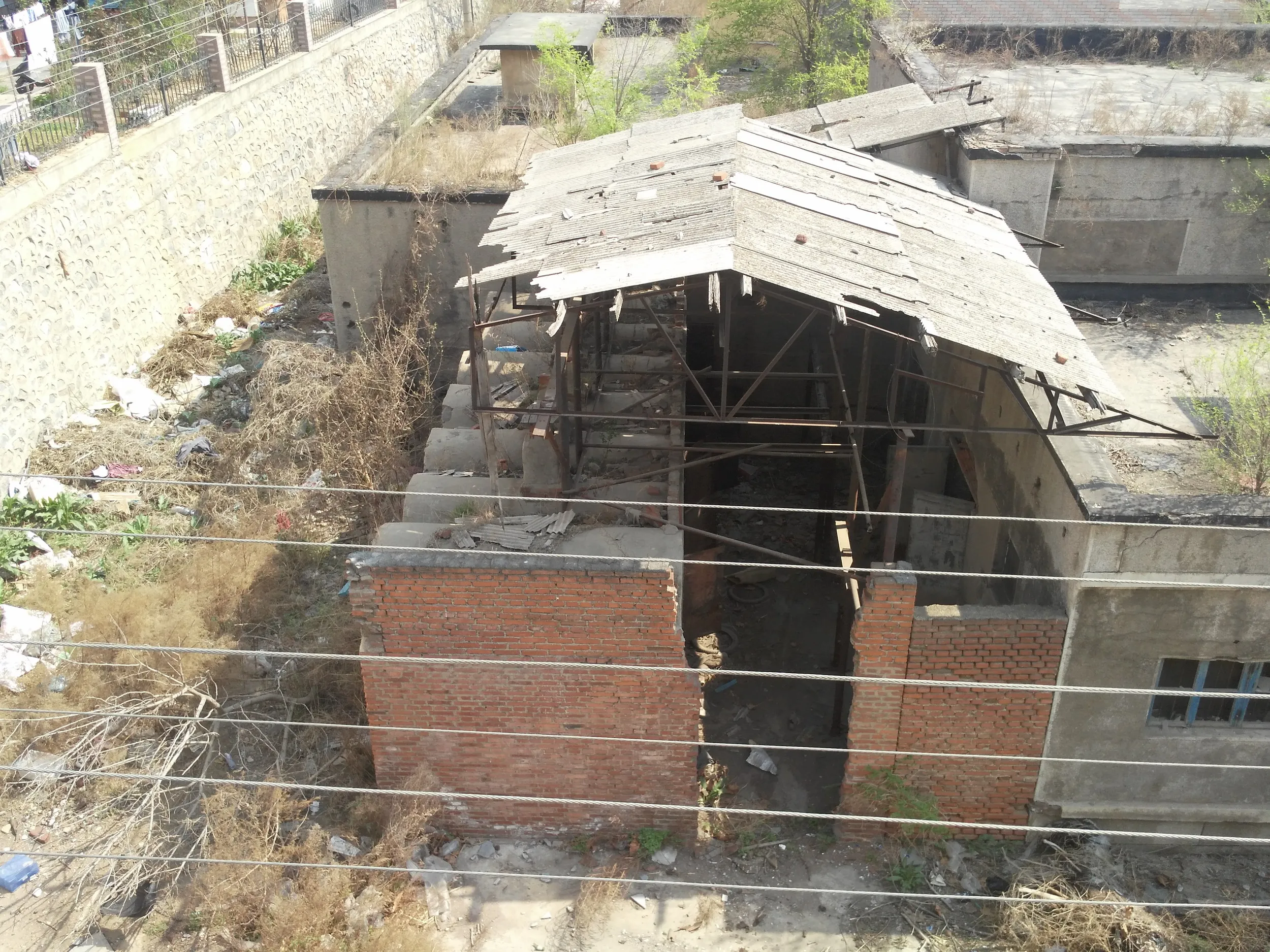 古いレンガ造りの建物