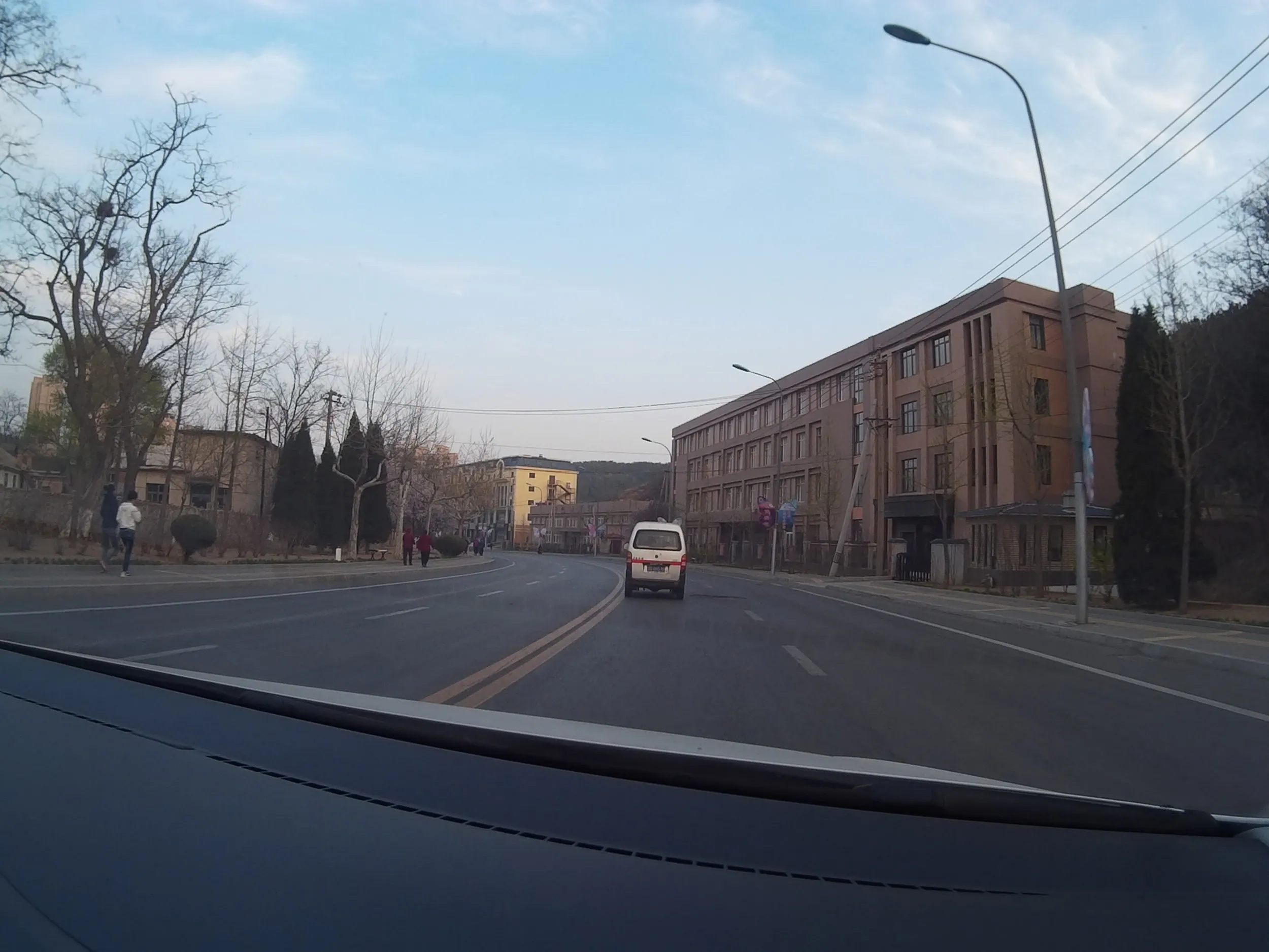 タクシーでバスターミナルへ