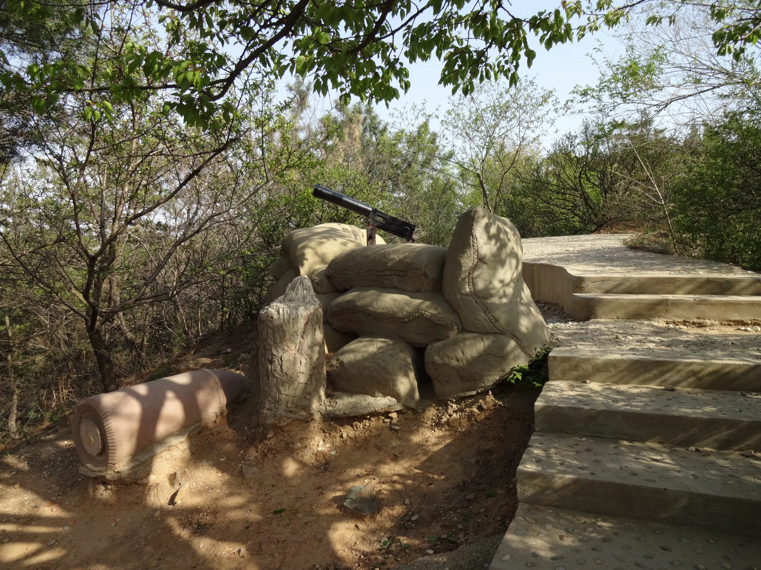 露西亜の機関銃陣地