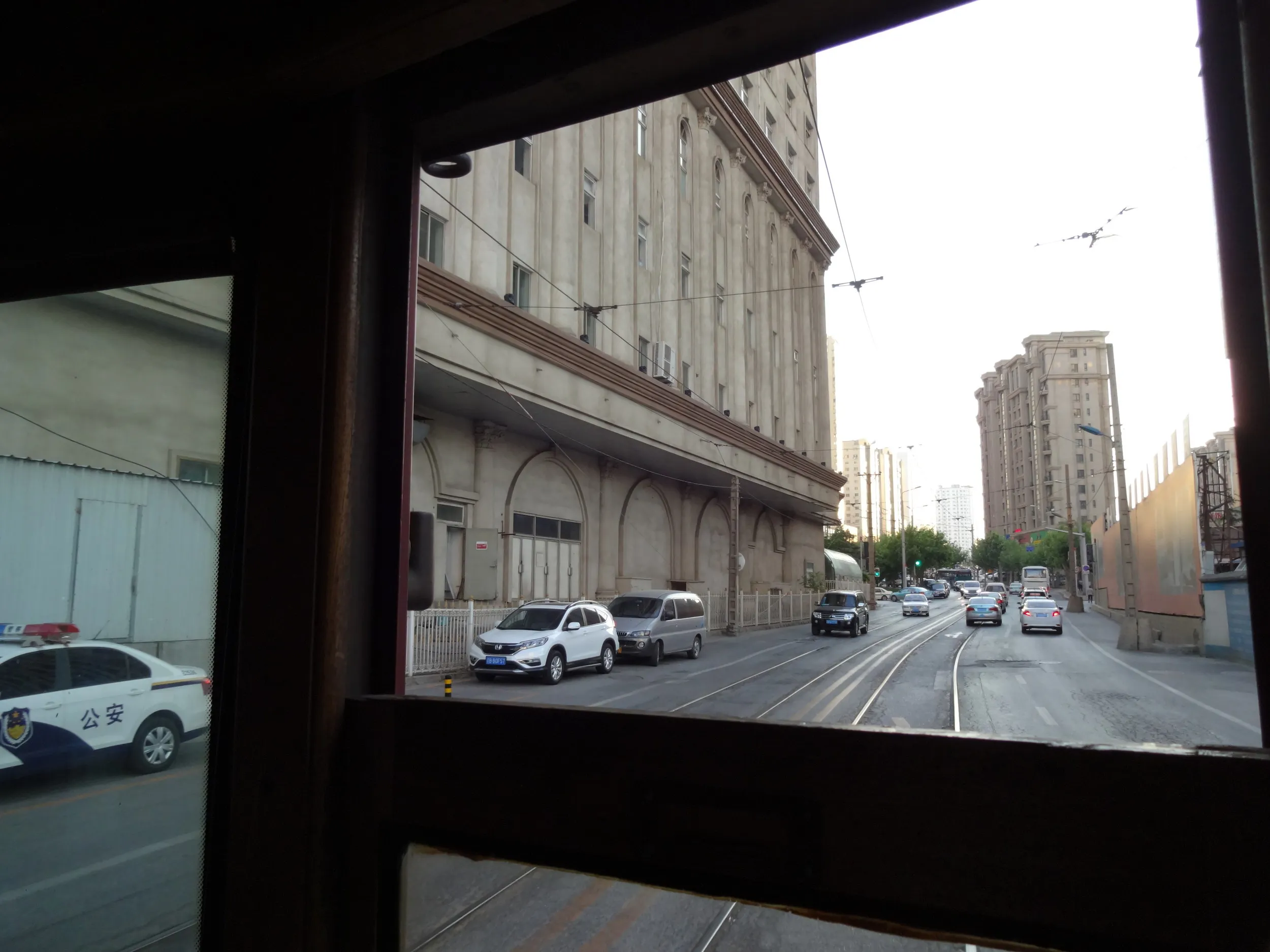 取り壊される日本人が残した東関街付近