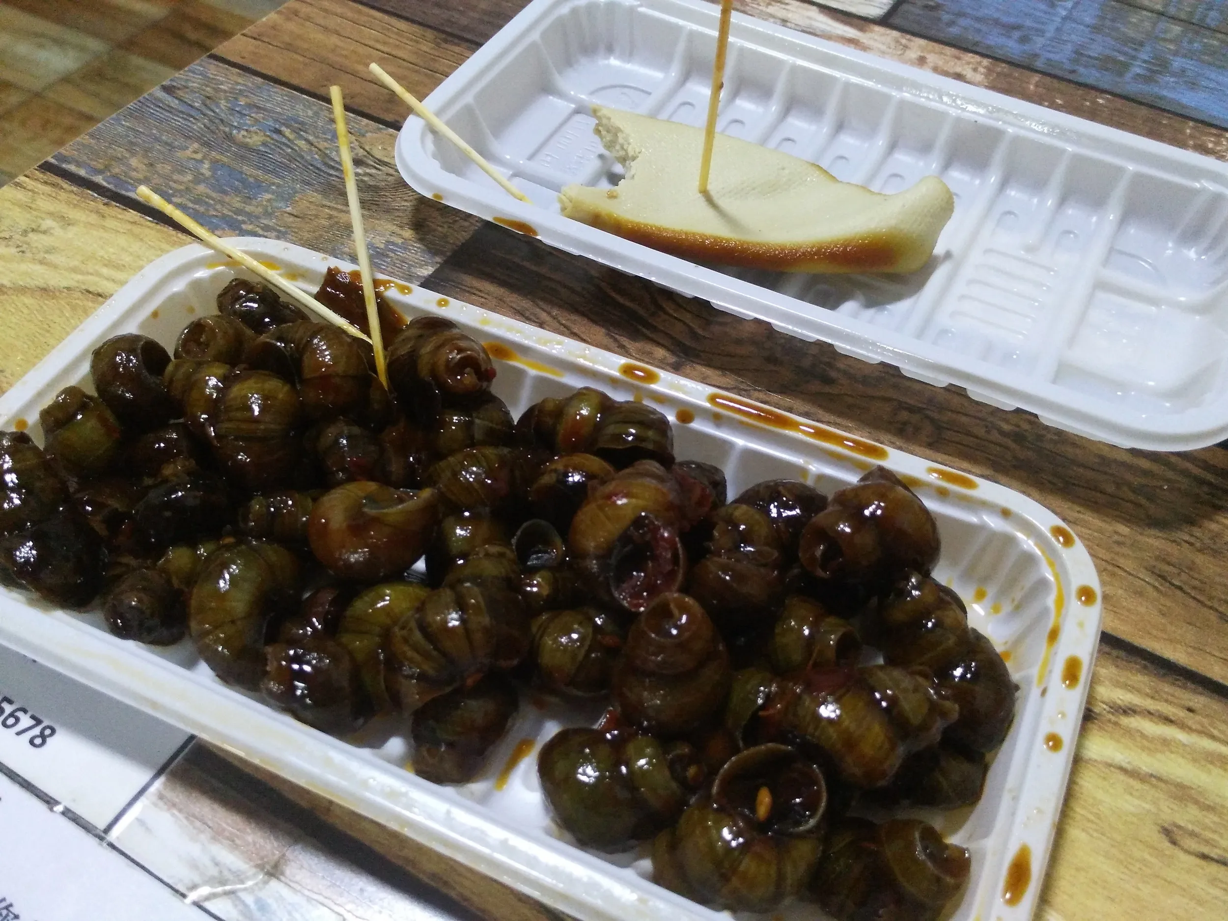 貝と豆腐の料理