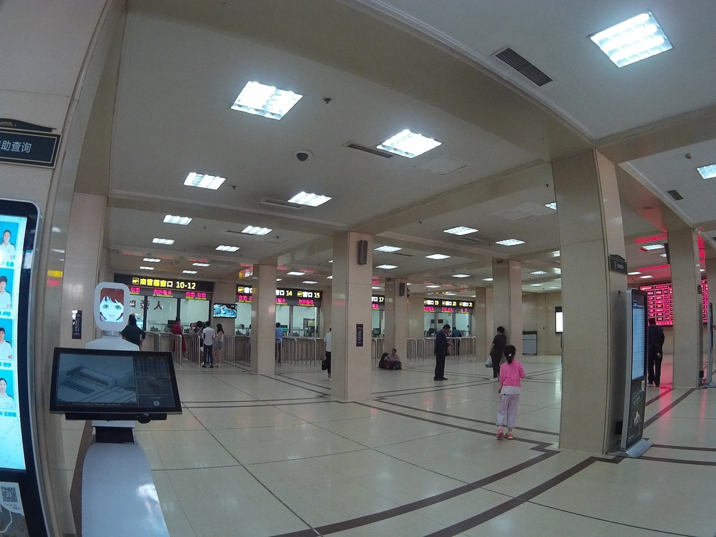 大連駅の切符売り場