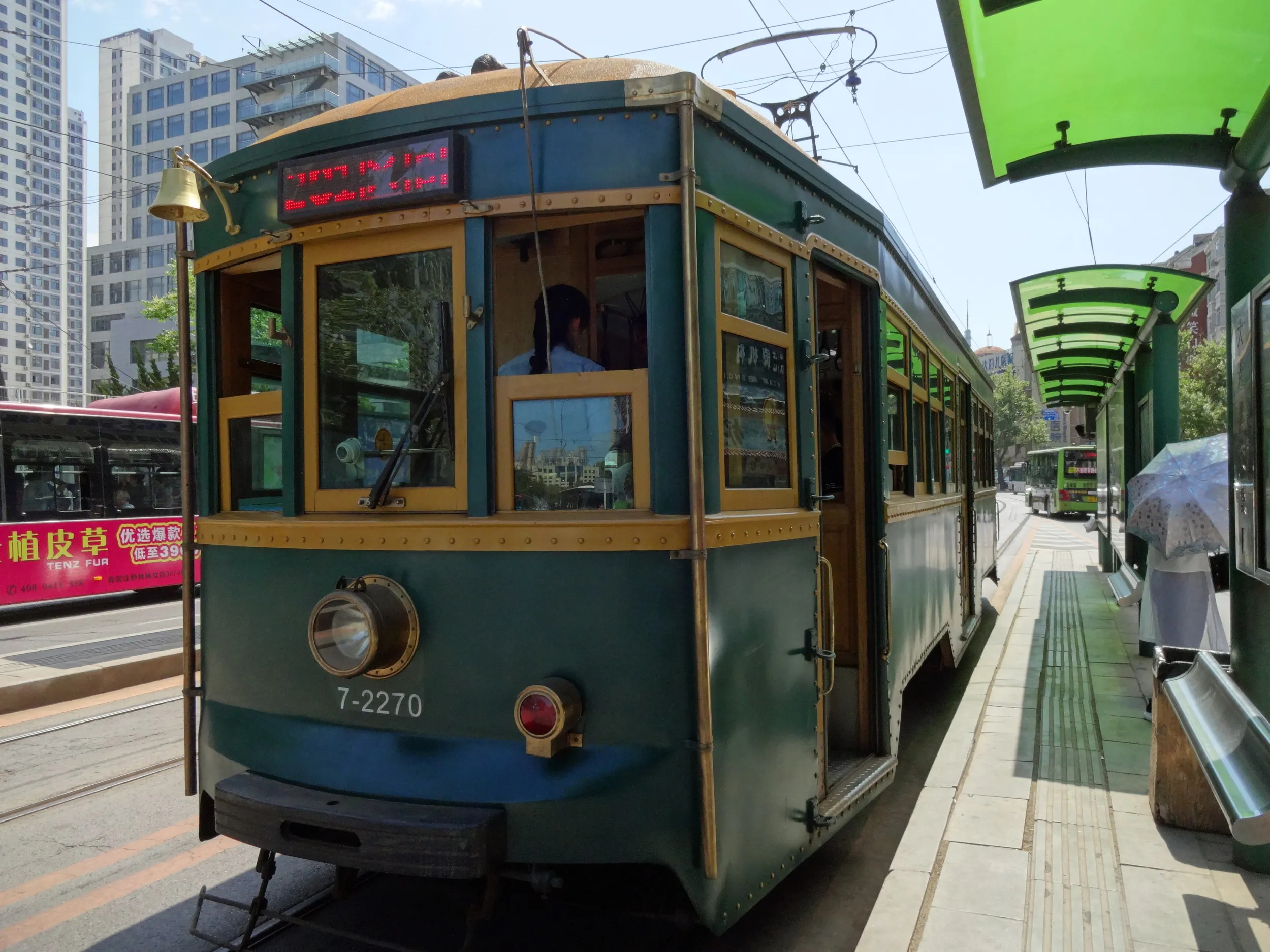 201路の路面電車