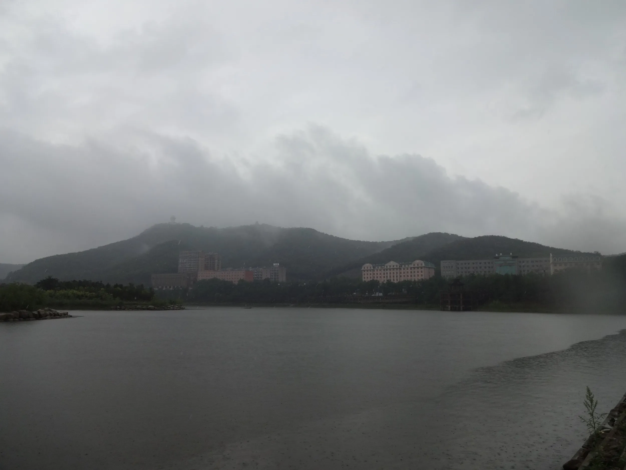 堰堤からの風景