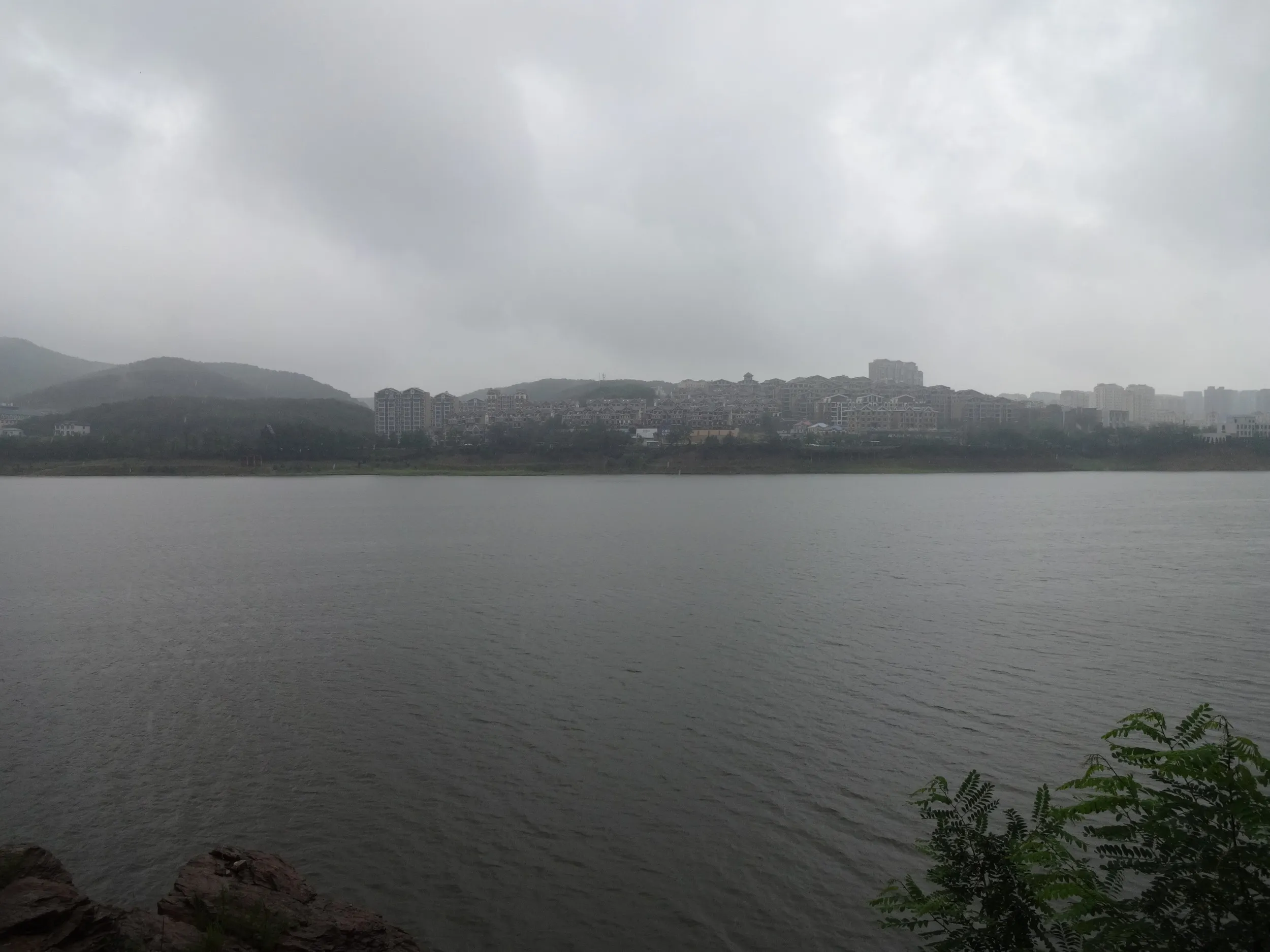 雨脚が強くなる