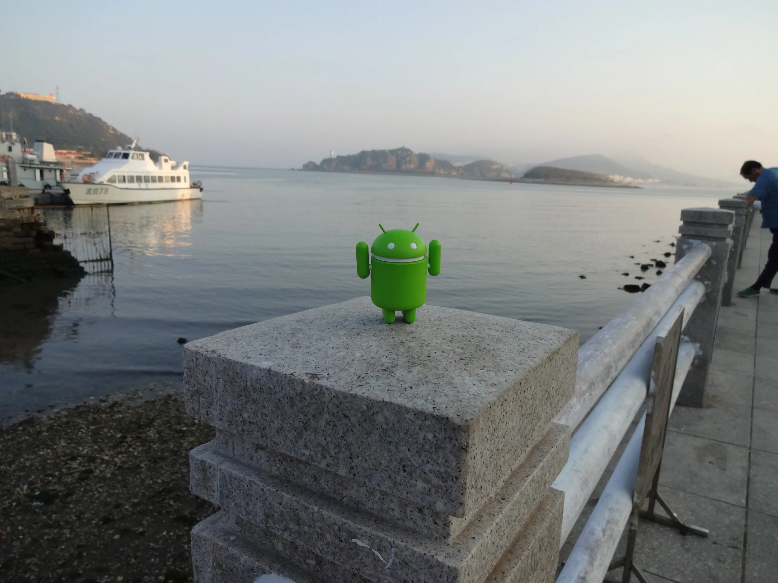 旅順口とドロイド君