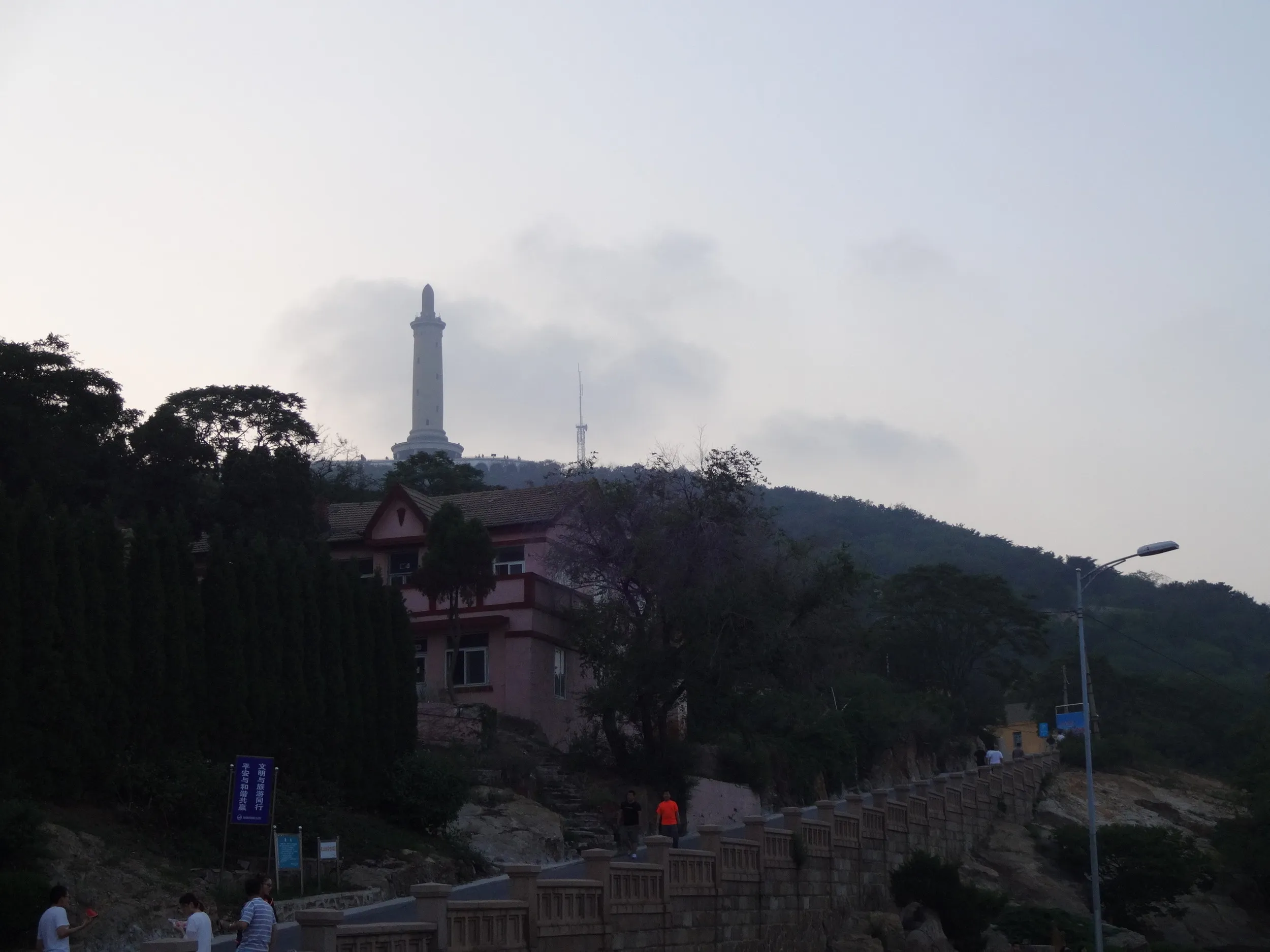 旅順の白玉山塔