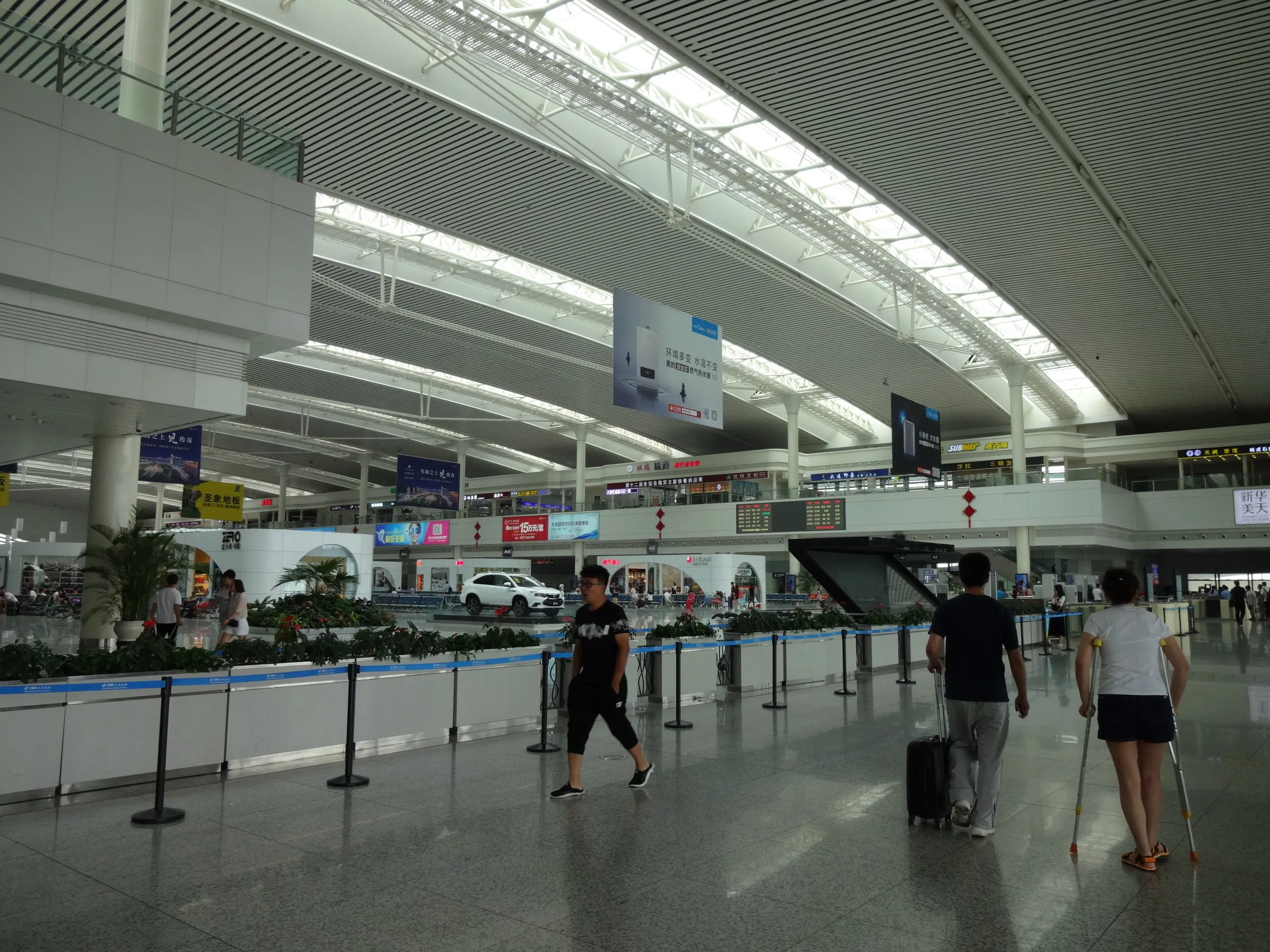 大連北駅の待合室