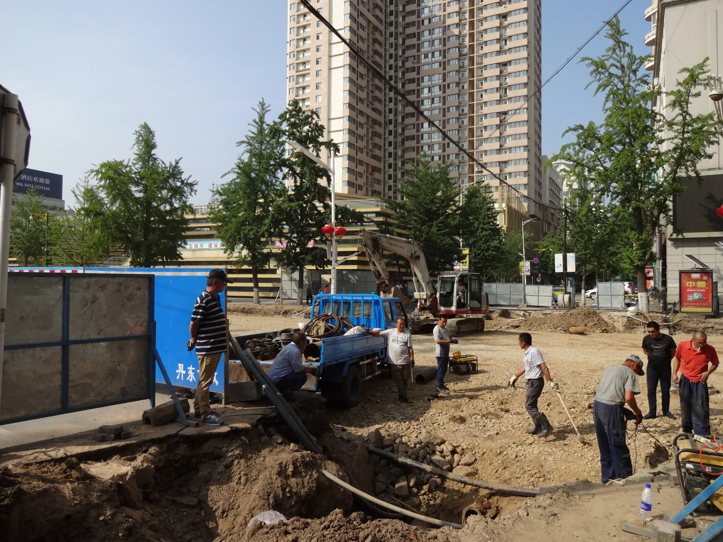 駅前の道路工事