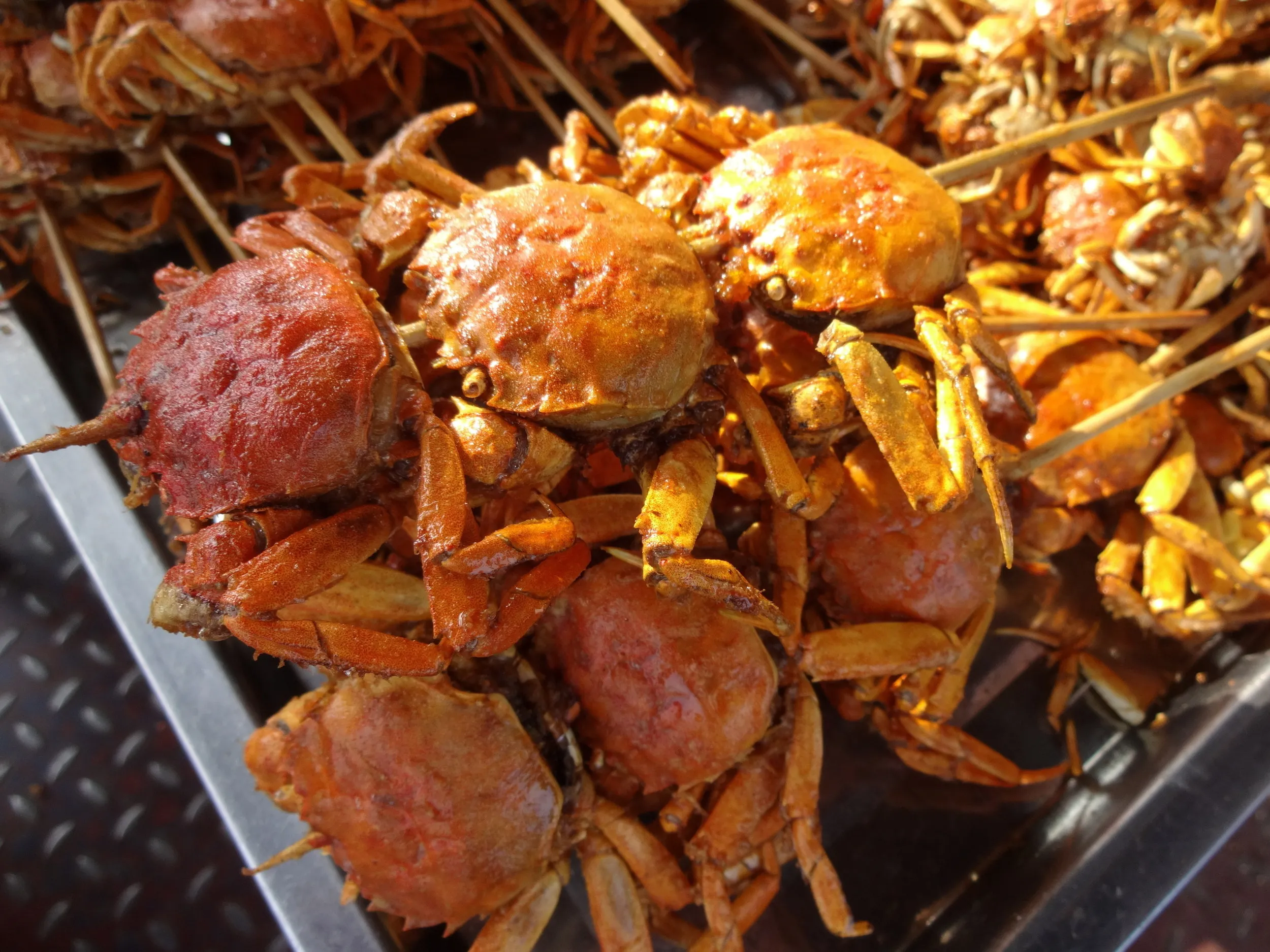 モクズガニの串揚げ