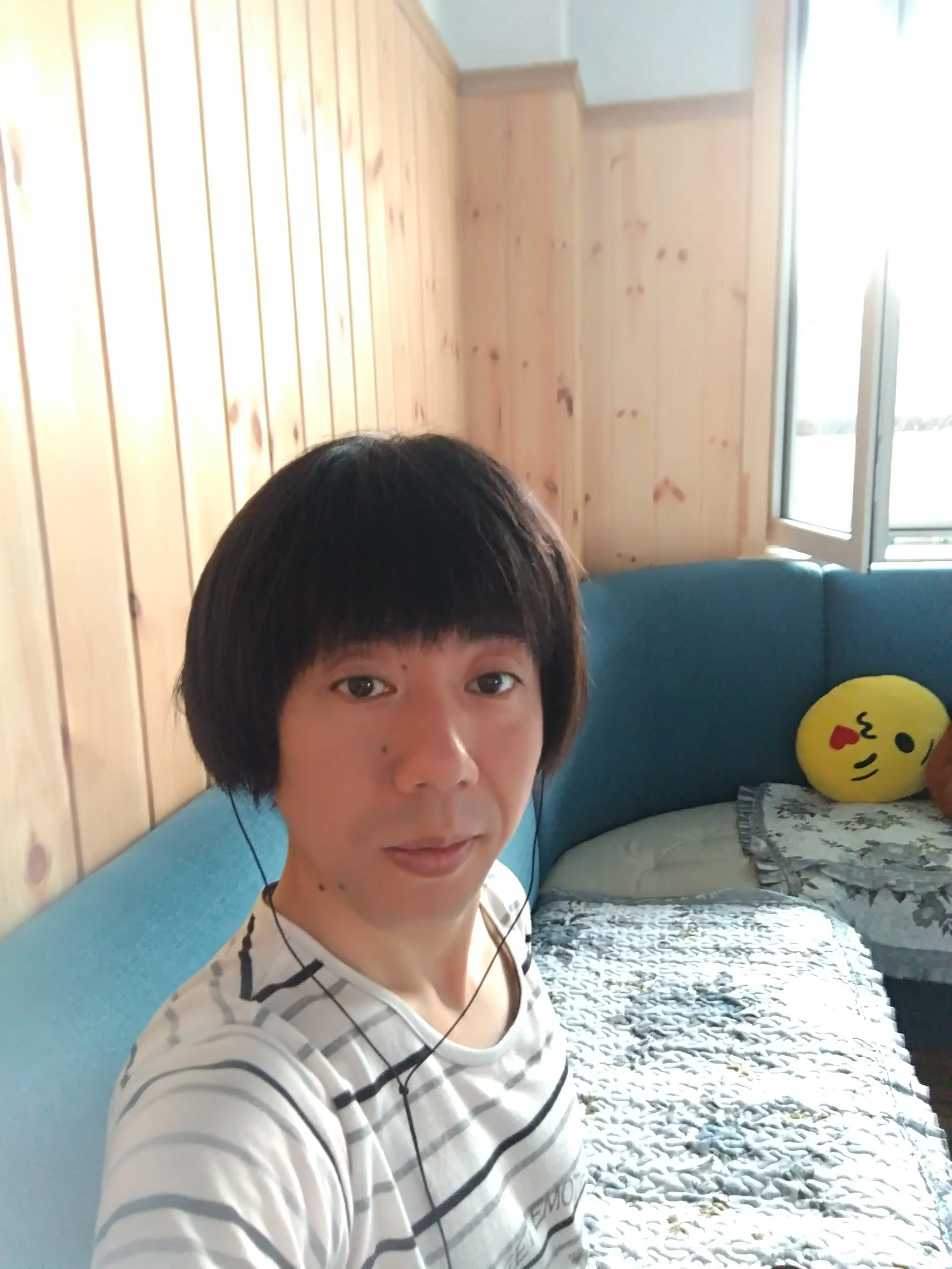 ユースホステルで記念撮影