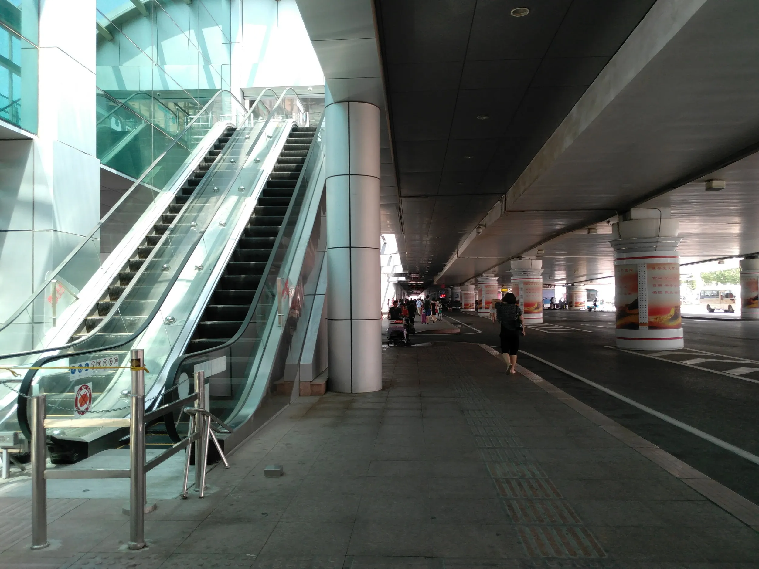 地下鉄で周水子国際空港へ