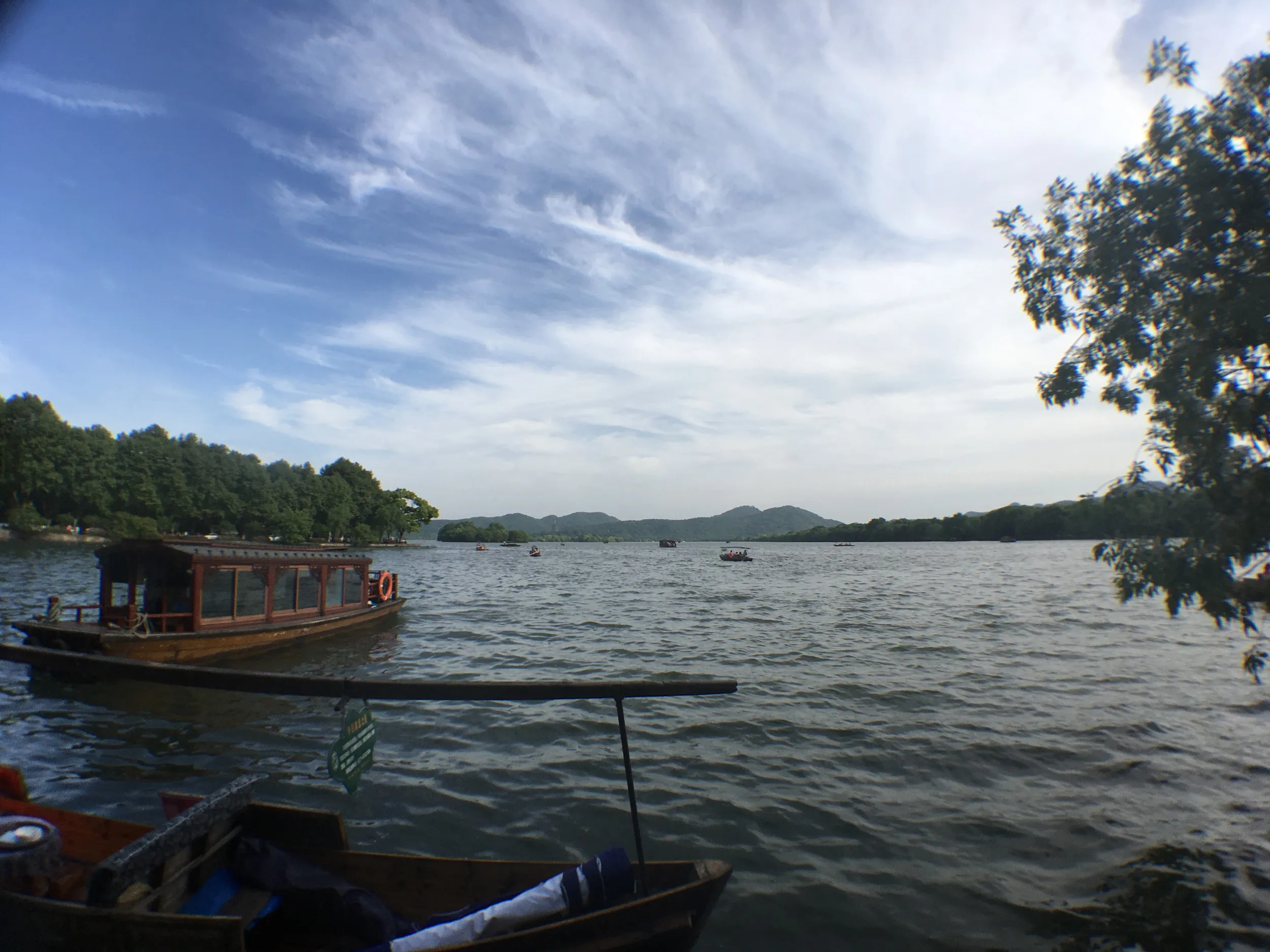 西湖の風景