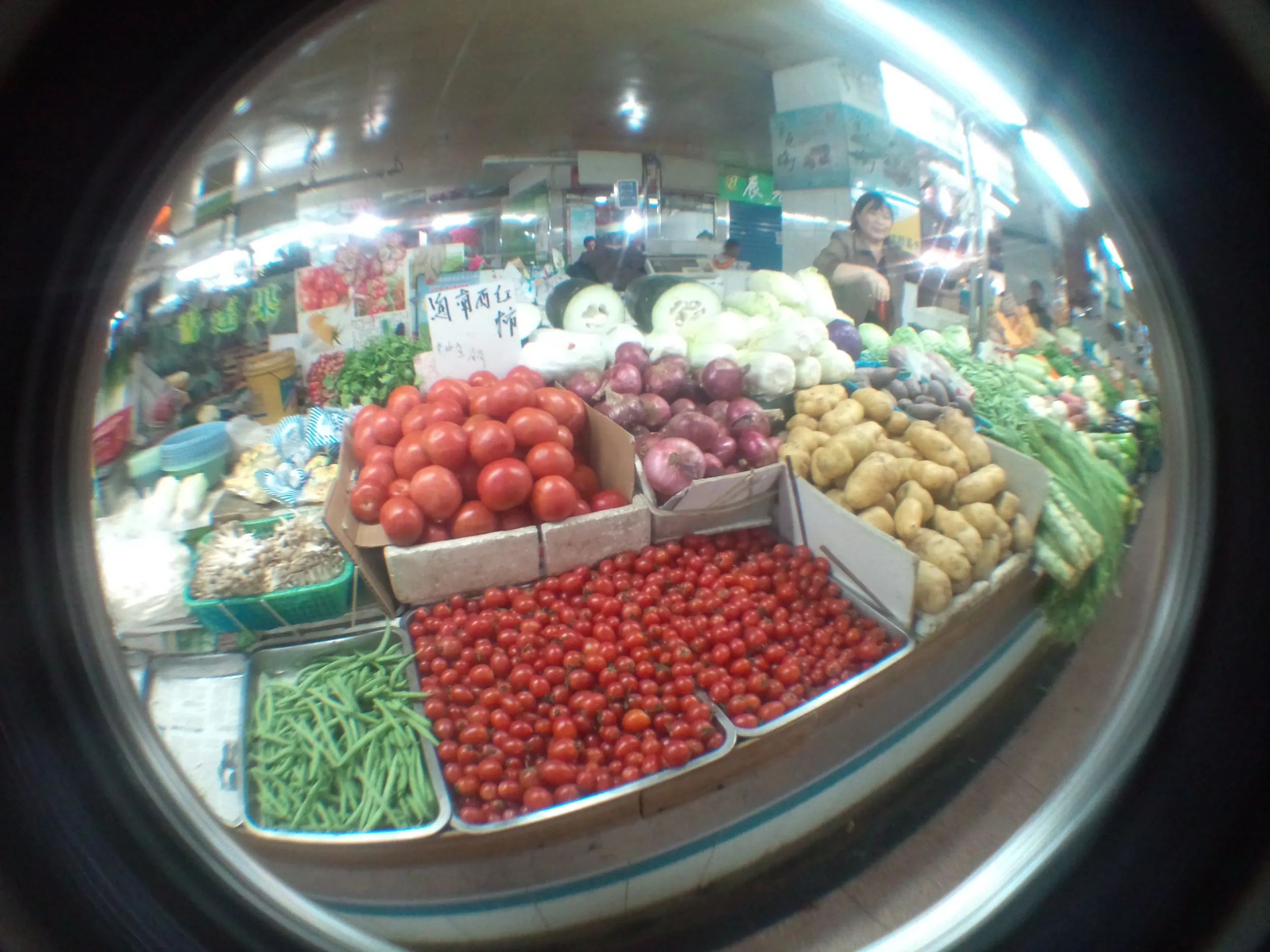 芷江西路の市場