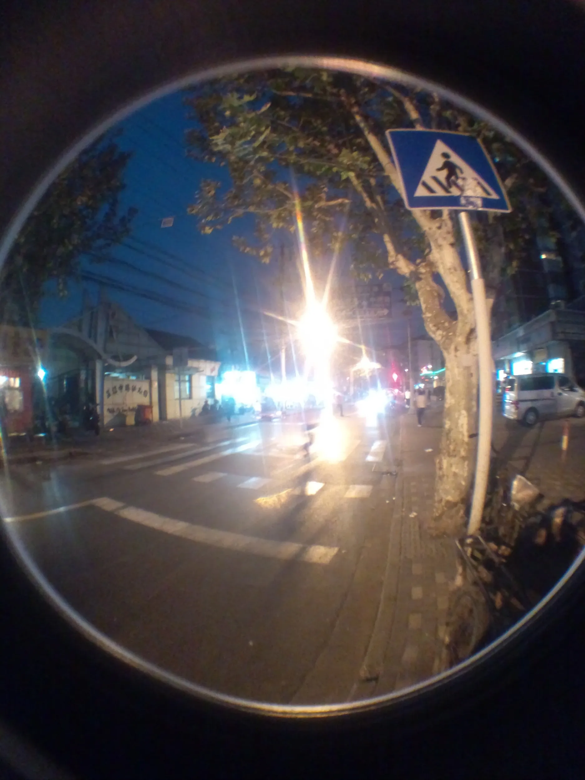 市場付近の風景