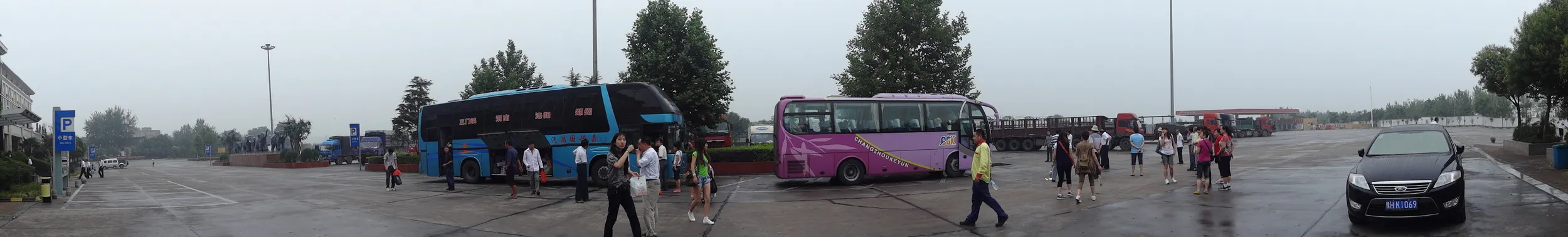 三門峡のバスターミナルパノラマ