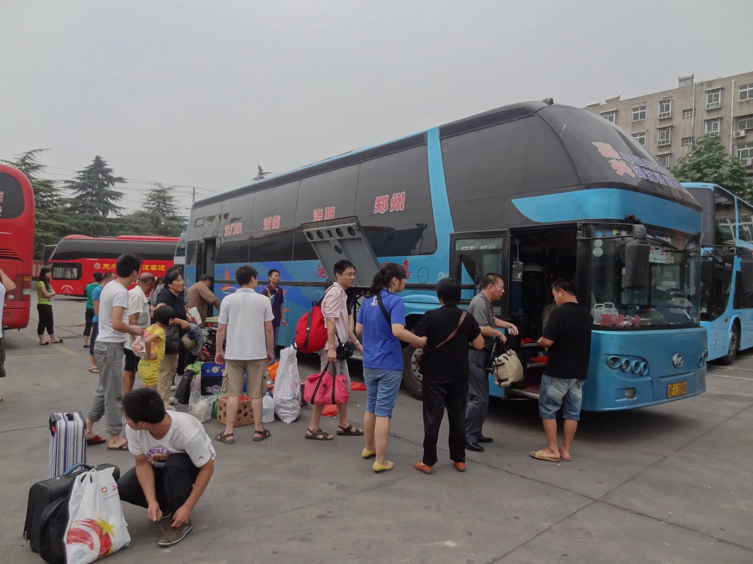 陜西省西安汽車駅へ到着