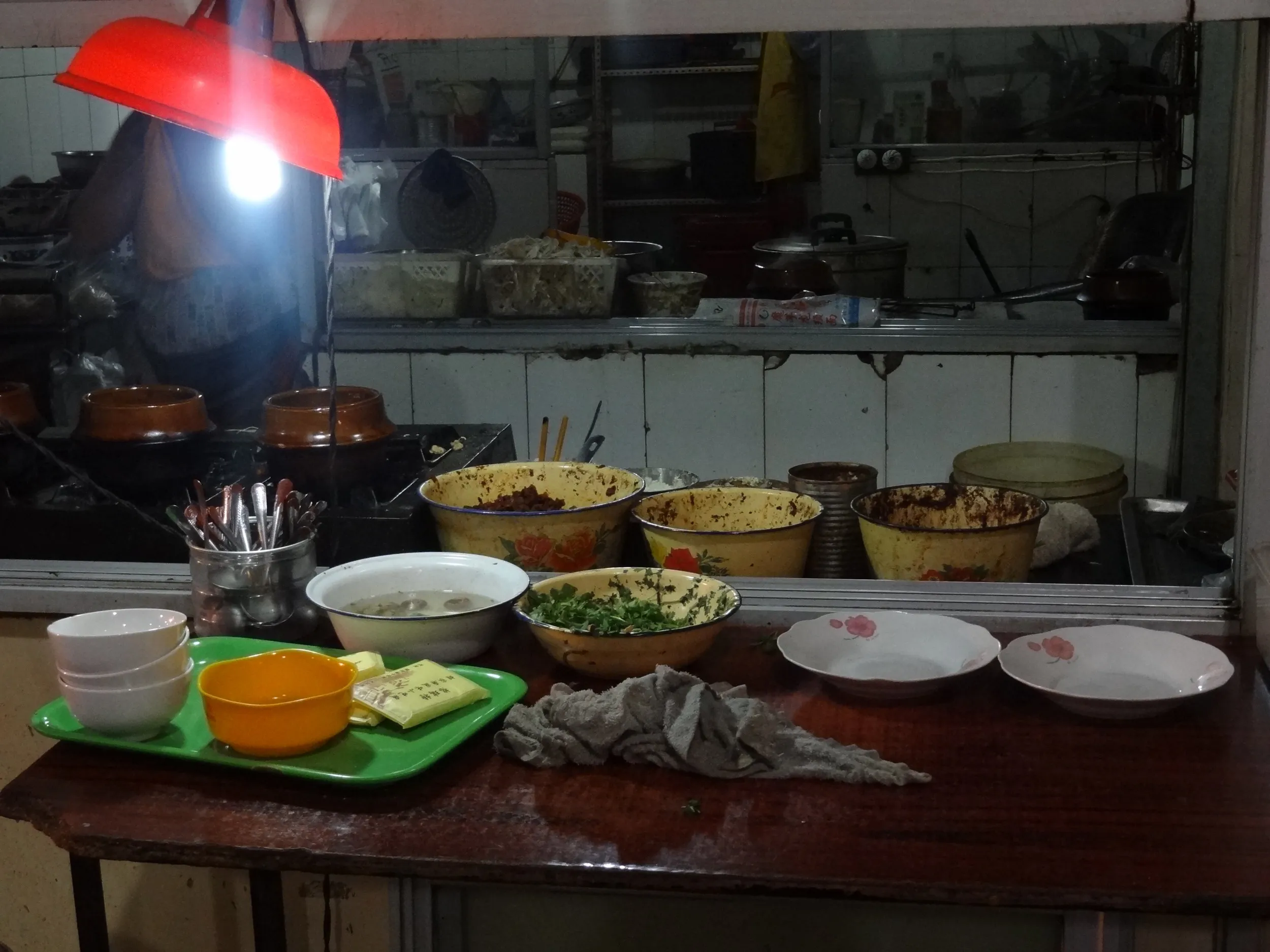 砂鍋食堂の内部