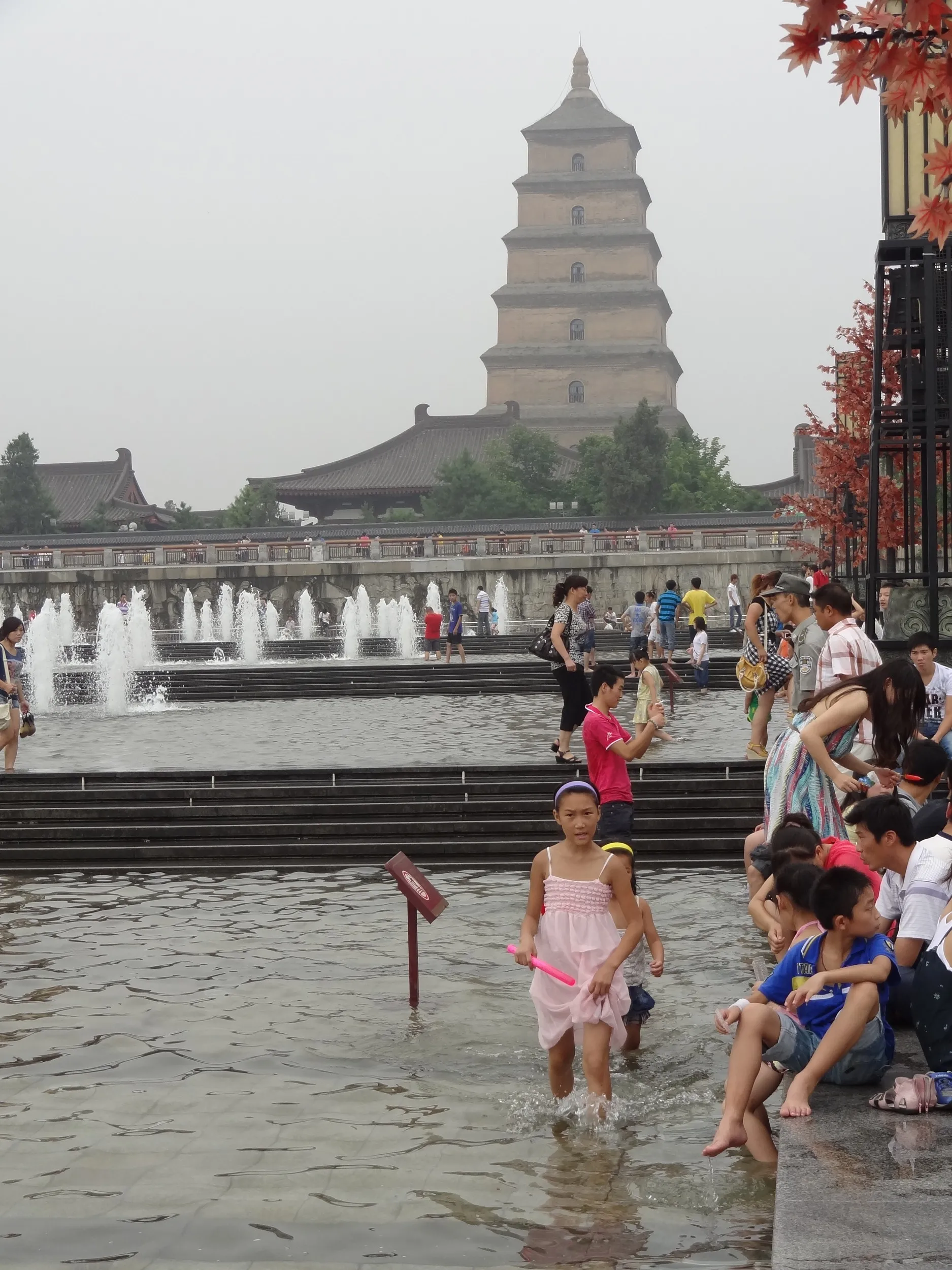 池から見える大雁塔