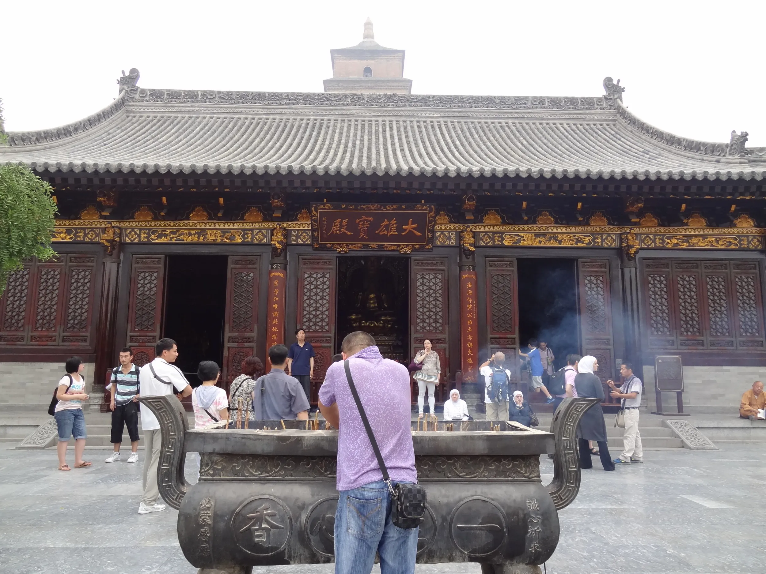 線香やお祈りの場所