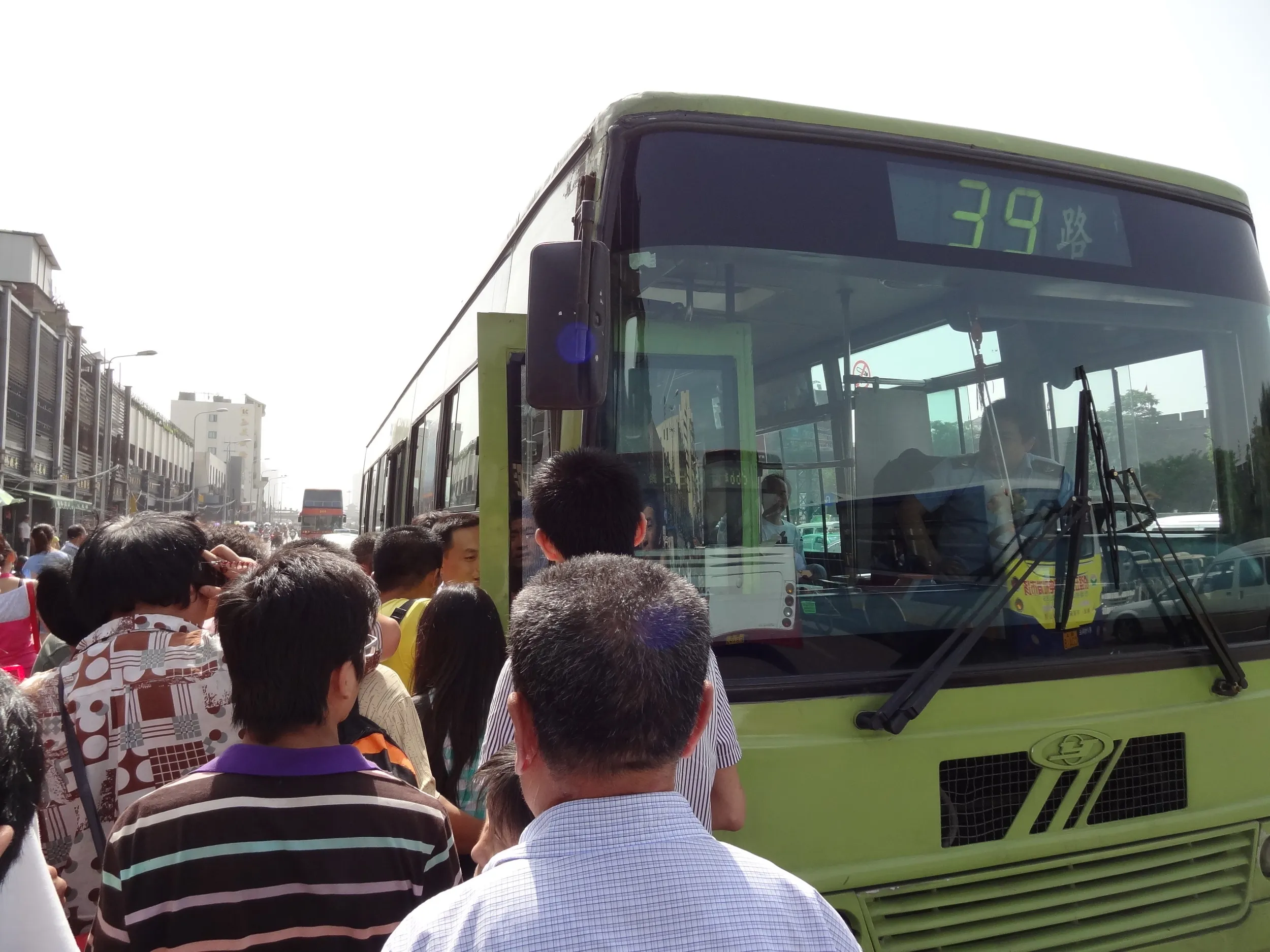 39路のバスに乗車