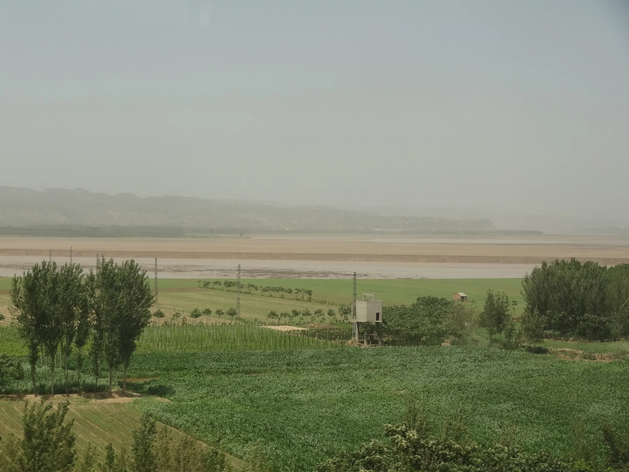 民家が多くなってきた風景